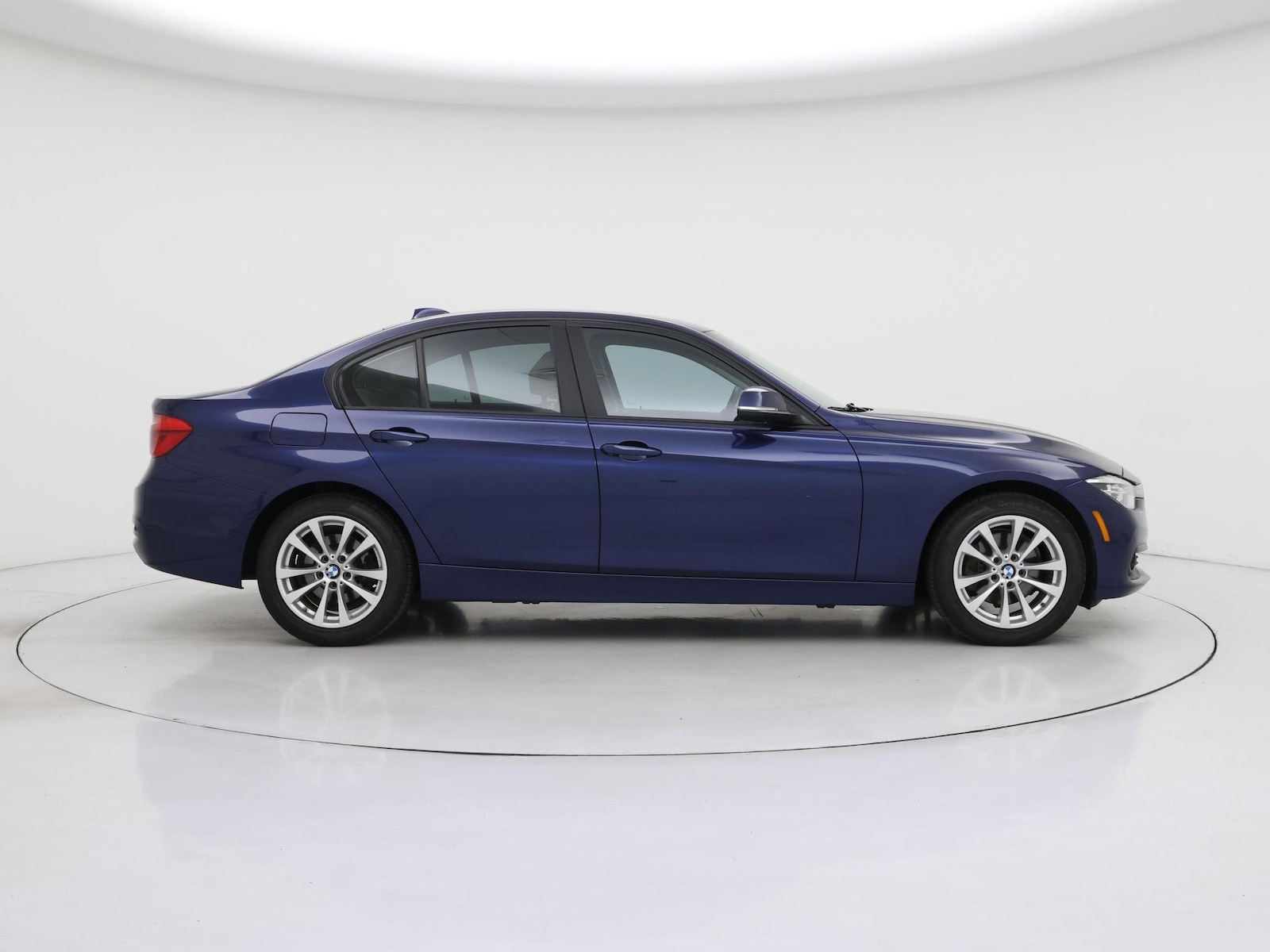 2018 BMW 3 Series 320i - Photo 8