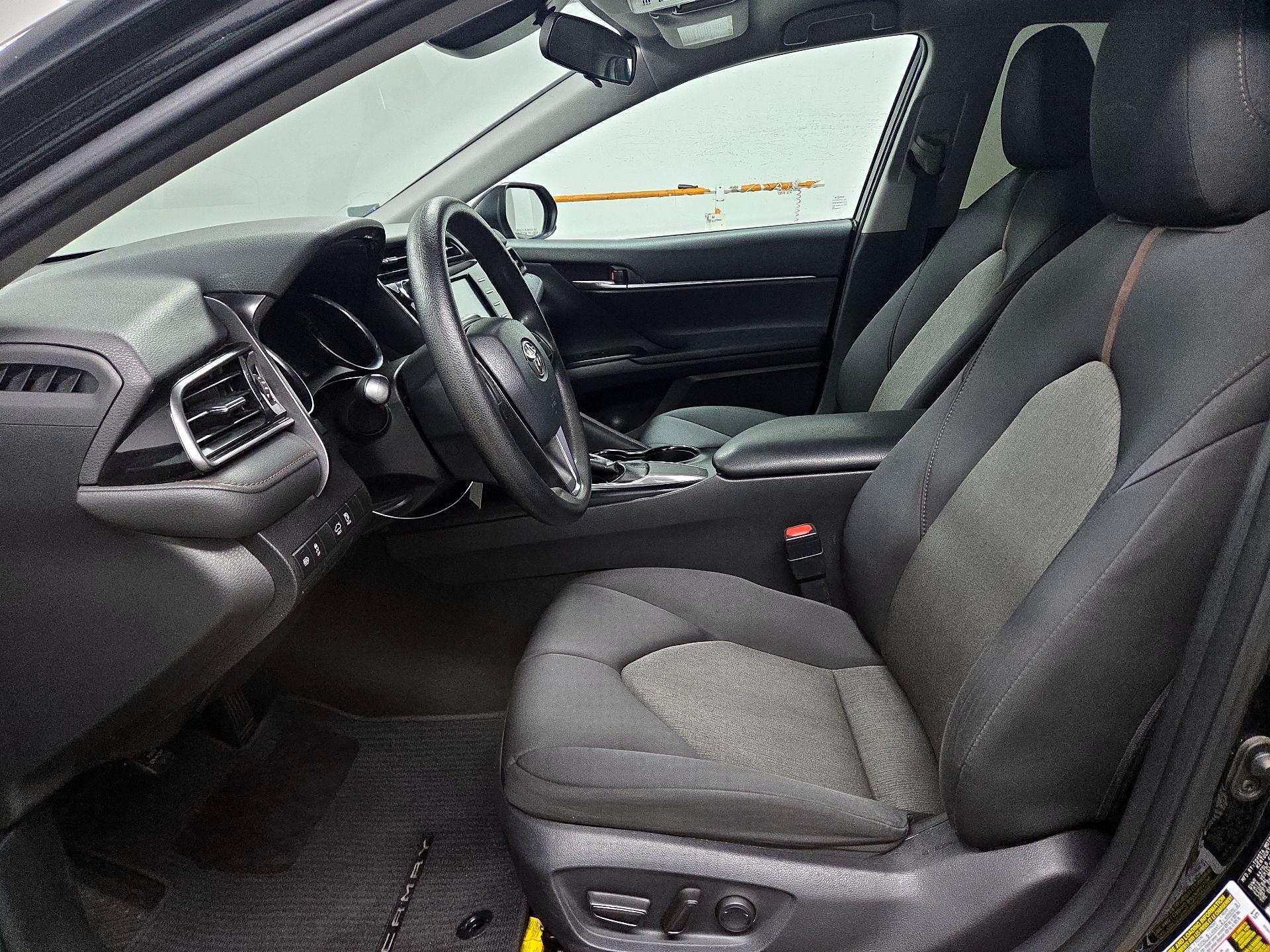Thumbnail: 2019 Toyota Camry - 11