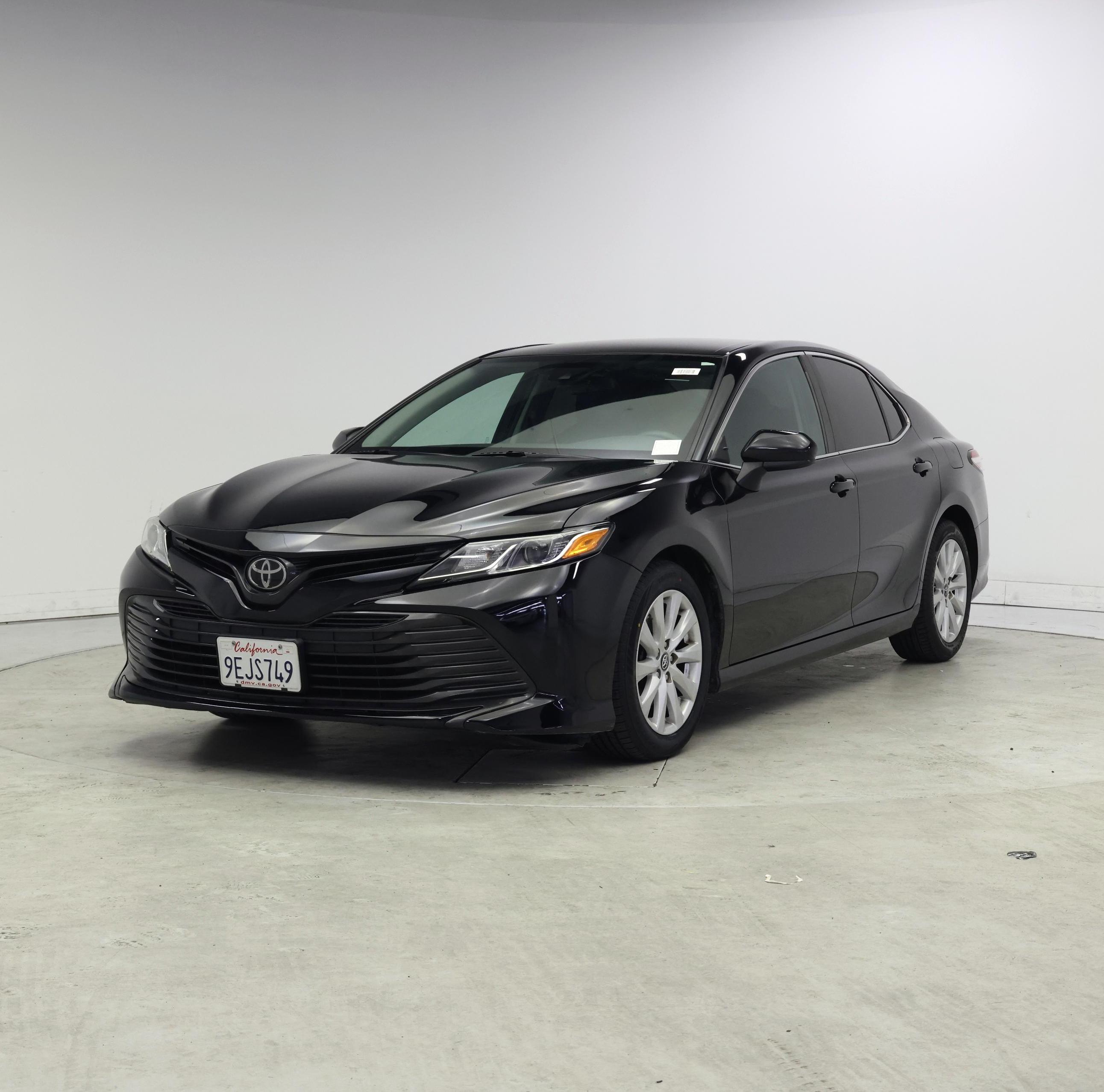 Thumbnail: 2019 Toyota Camry - 4