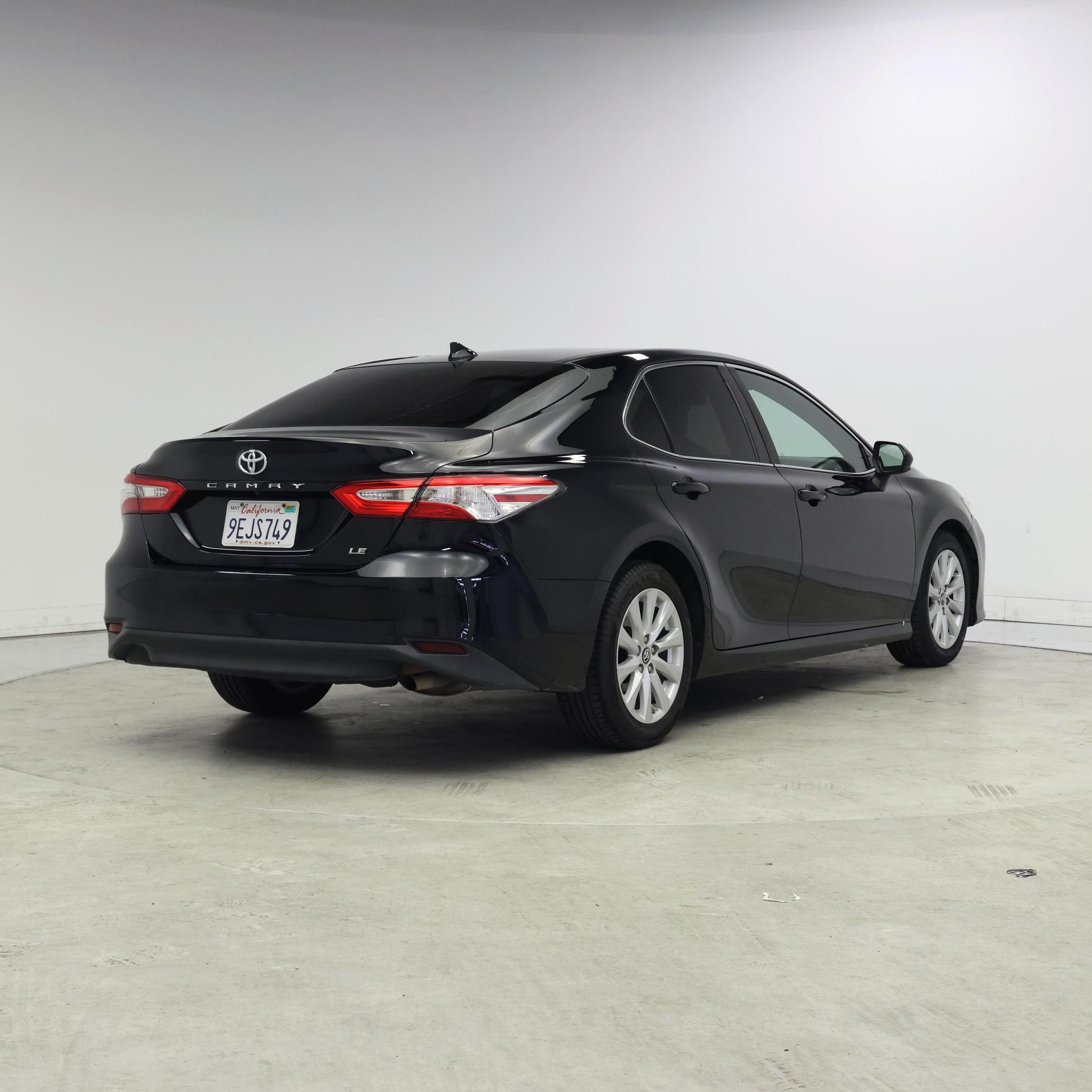 Thumbnail: 2019 Toyota Camry - 8