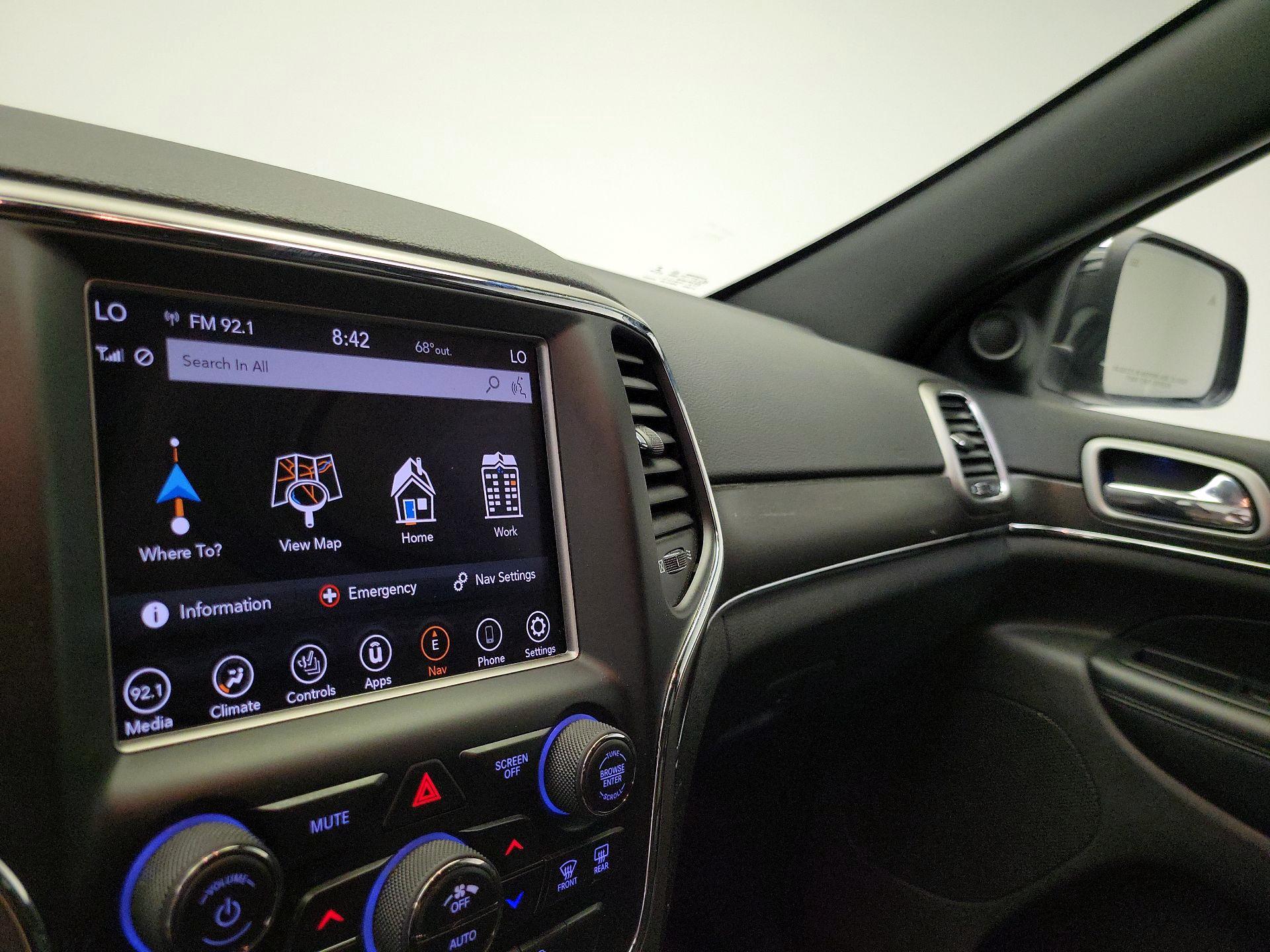 Thumbnail: 2018 Jeep Grand Cherokee - 14