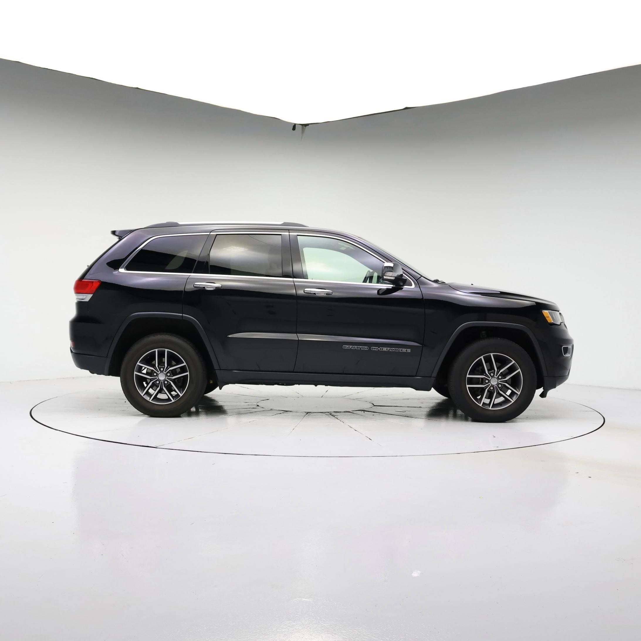 Thumbnail: 2018 Jeep Grand Cherokee - 7