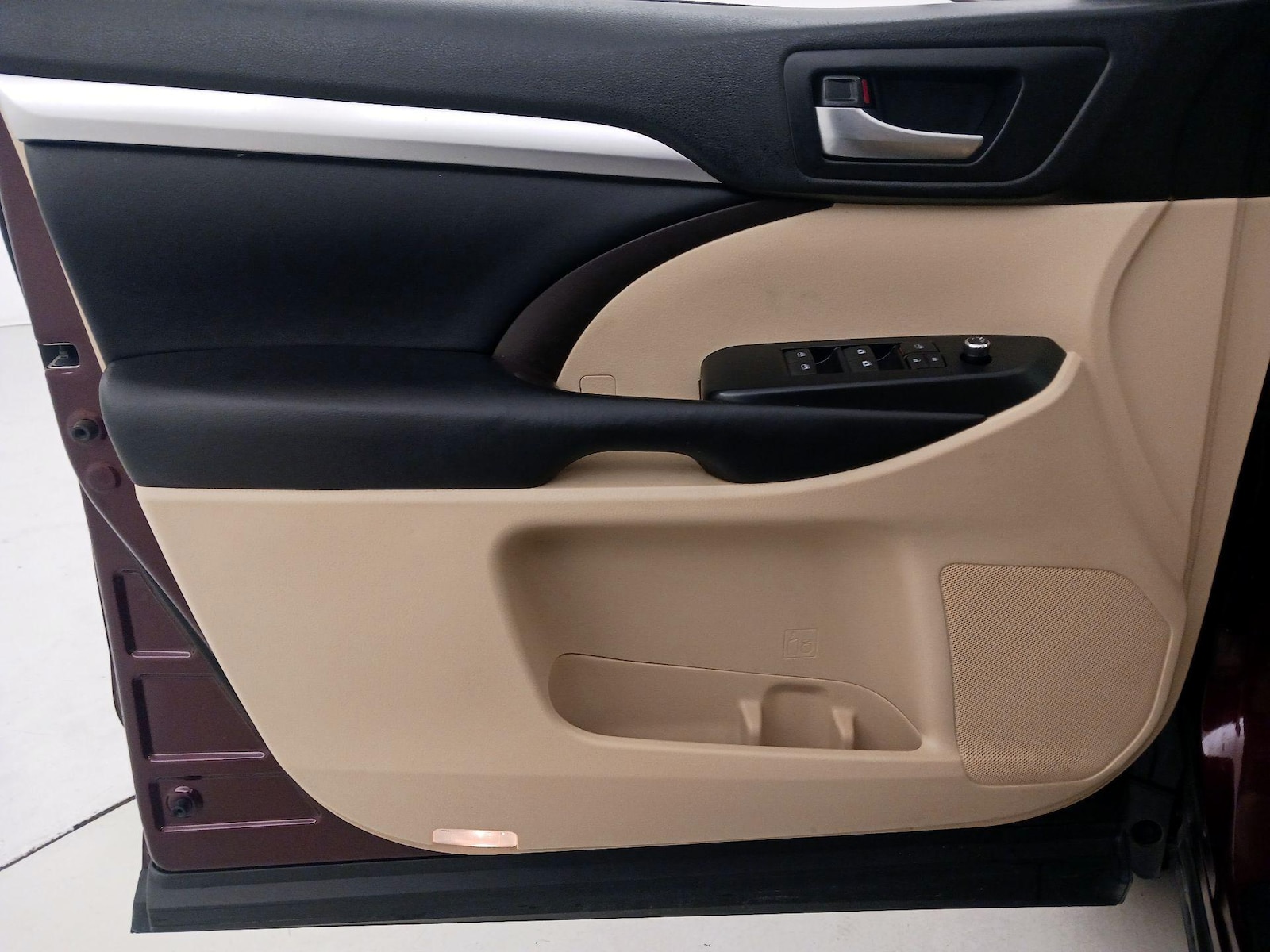 2019 Toyota Highlander XLE - Photo 13
