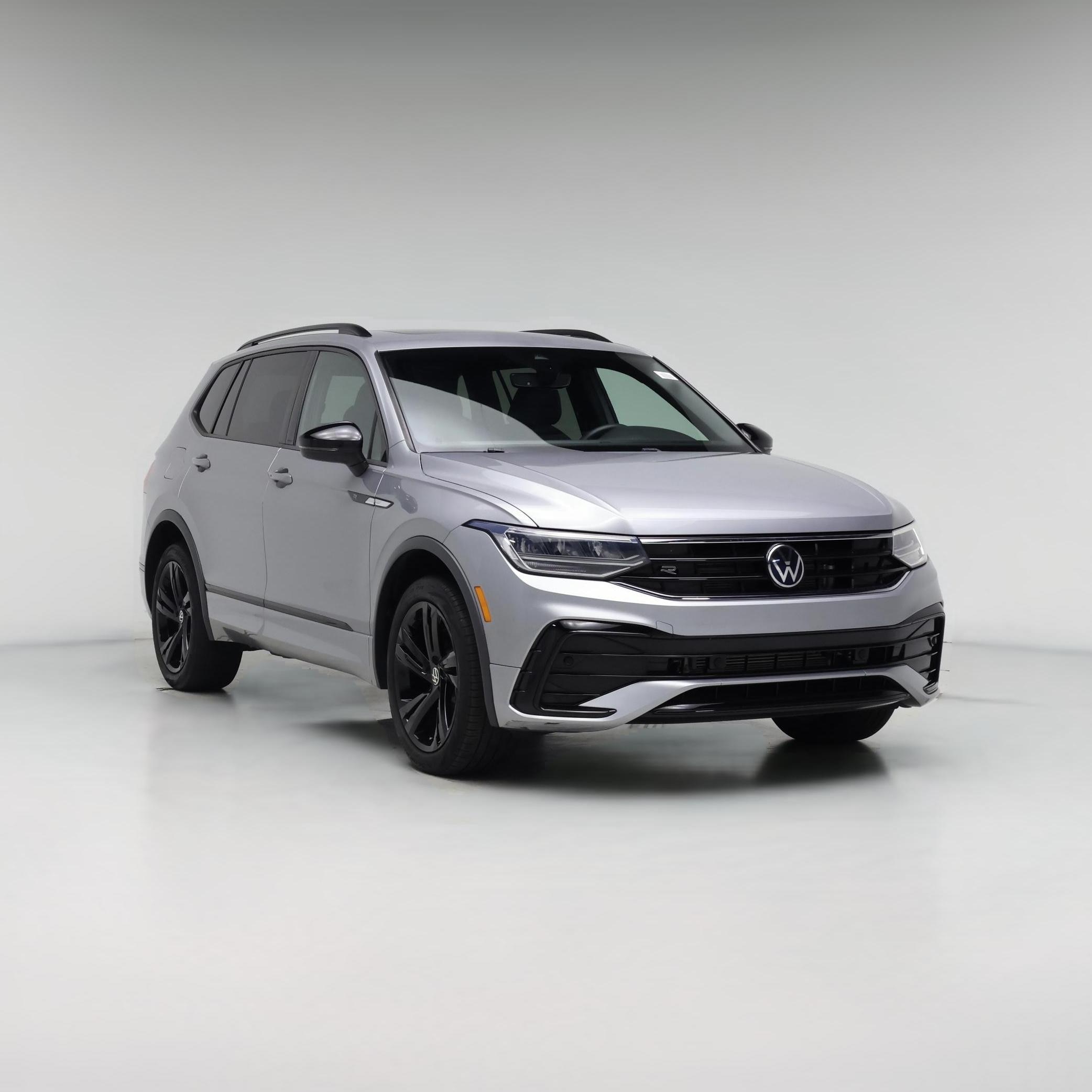 Thumbnail: 2023 Volkswagen Tiguan - 1