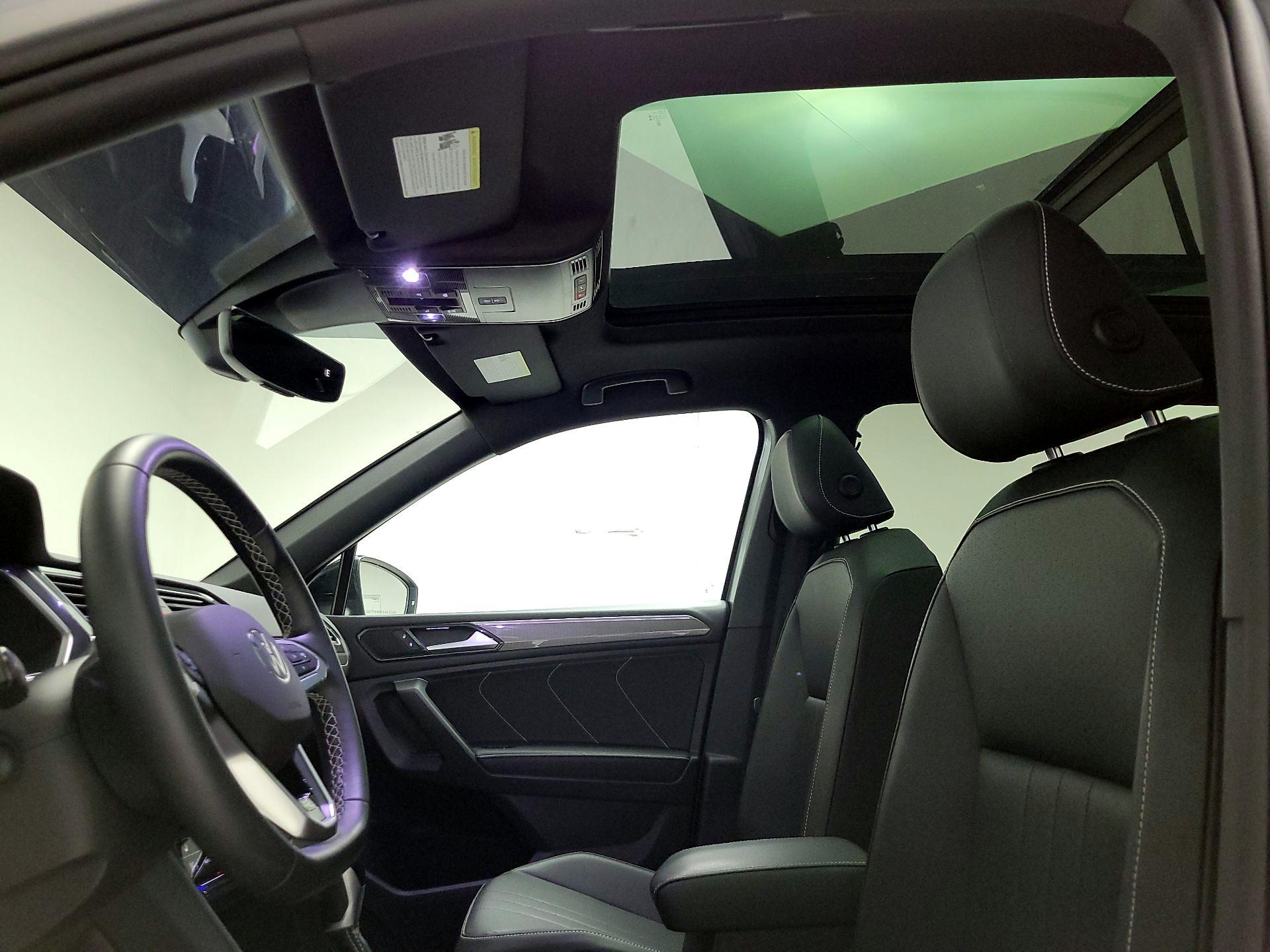 Thumbnail: 2023 Volkswagen Tiguan - 19