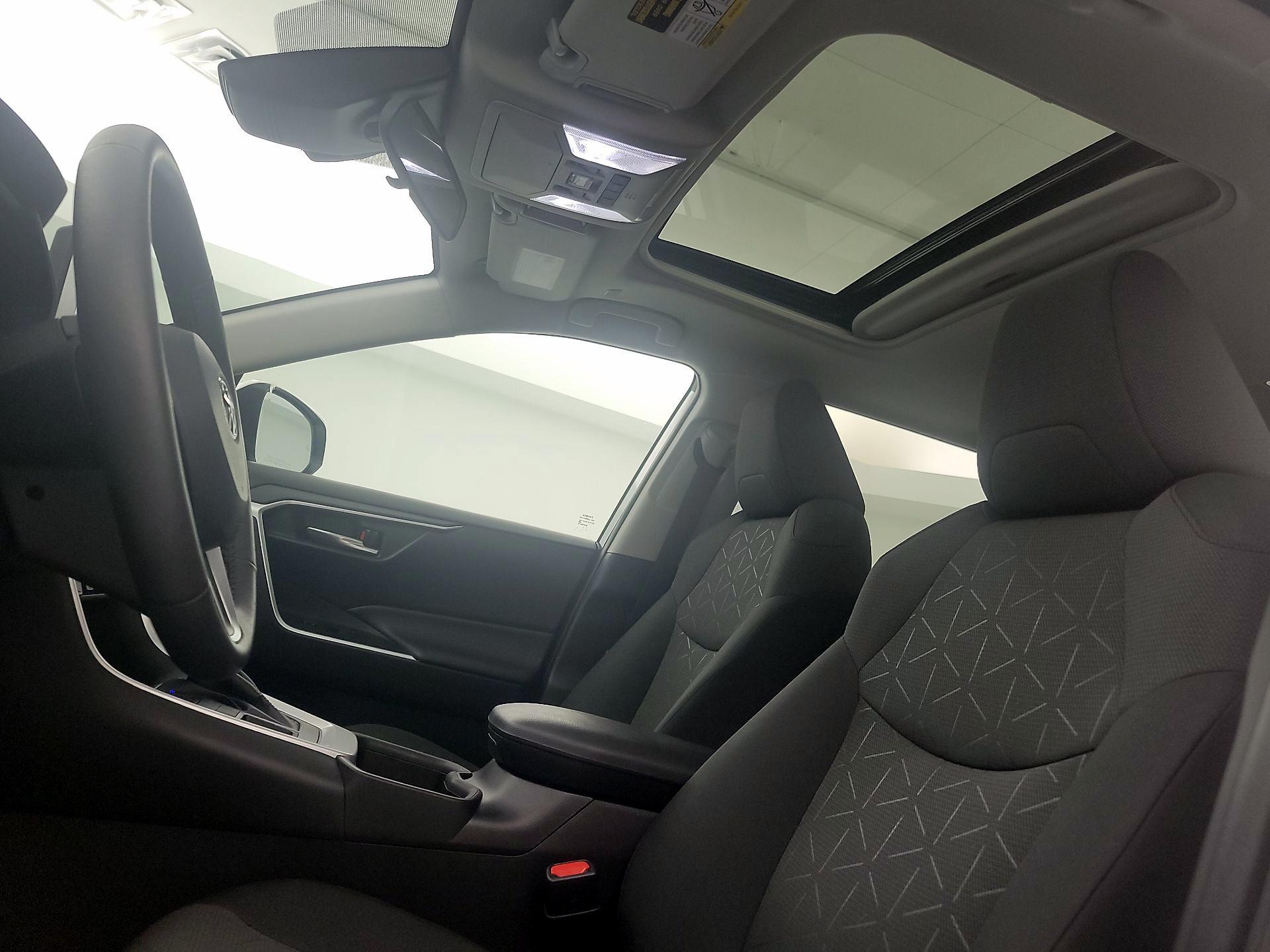 Thumbnail: 2024 Toyota RAV4 - 19