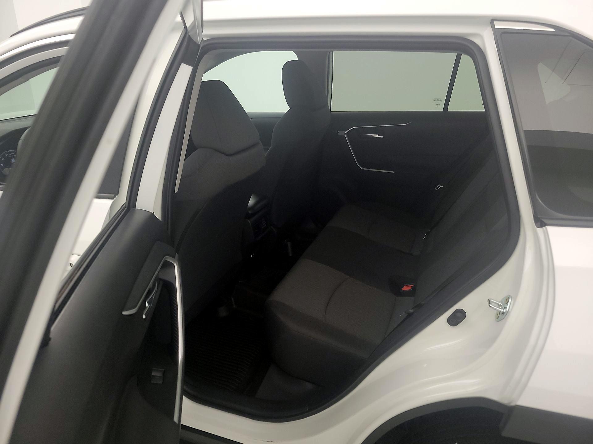 Thumbnail: 2024 Toyota RAV4 - 20