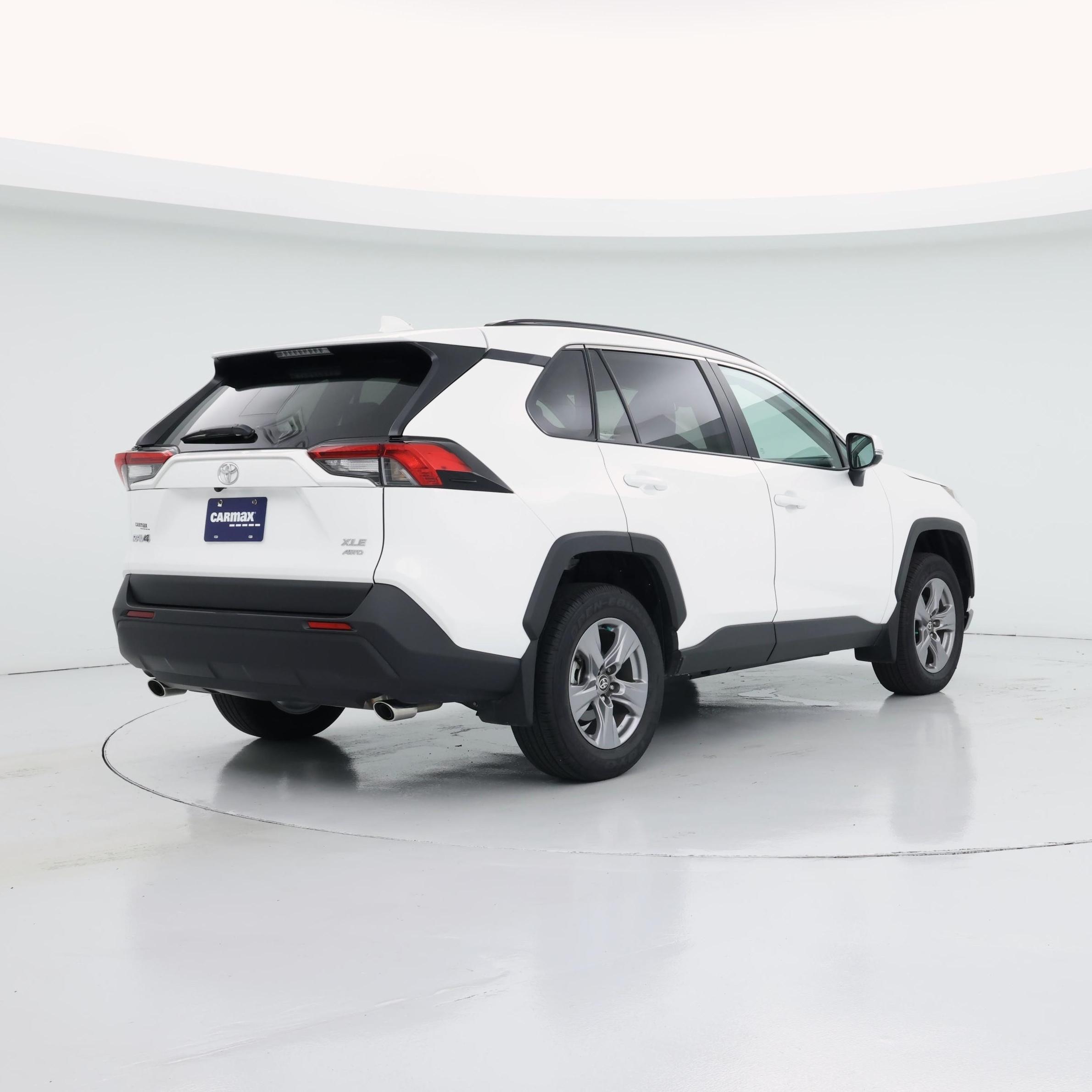 Thumbnail: 2024 Toyota RAV4 - 8
