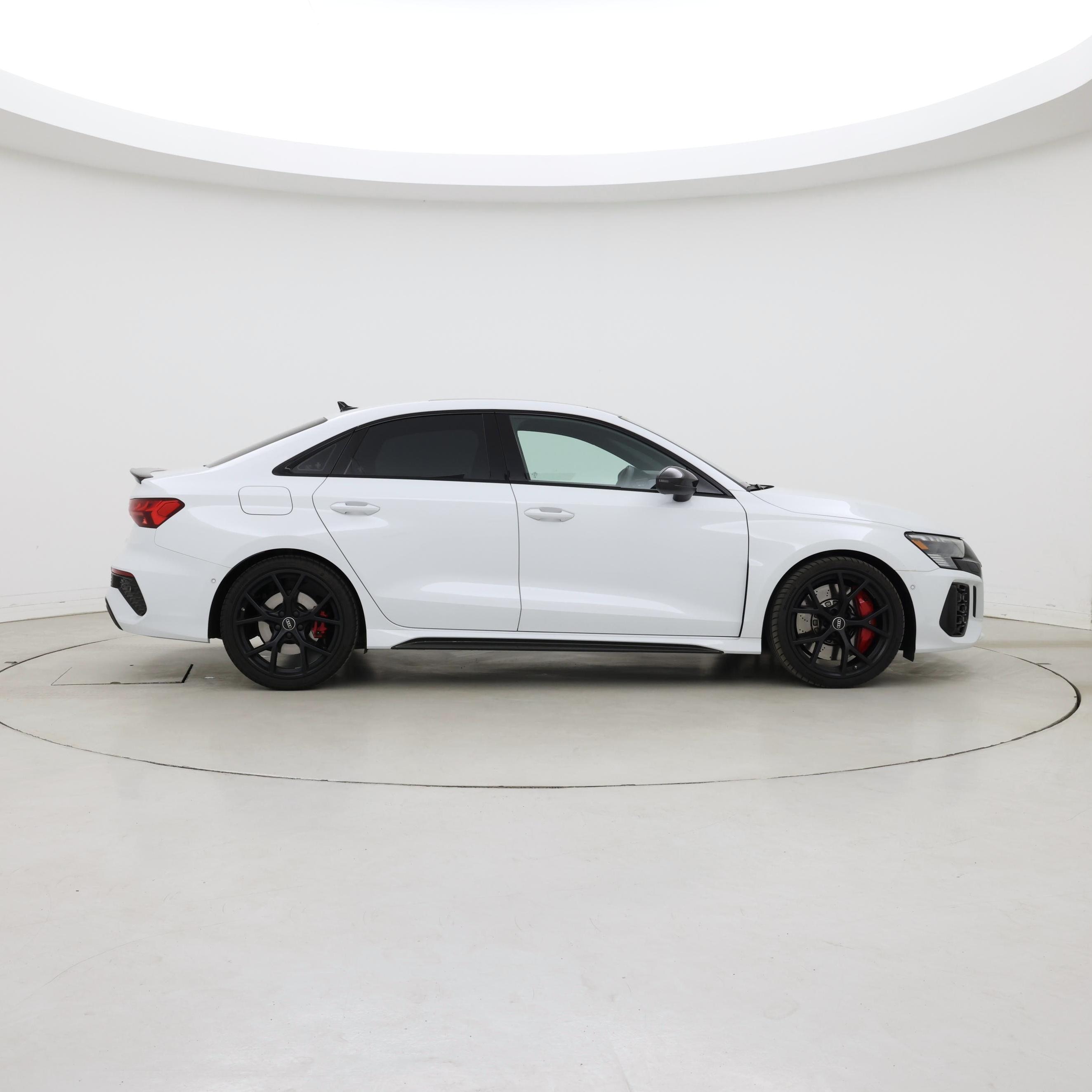 Thumbnail: 2024 Audi RS 3 - 7