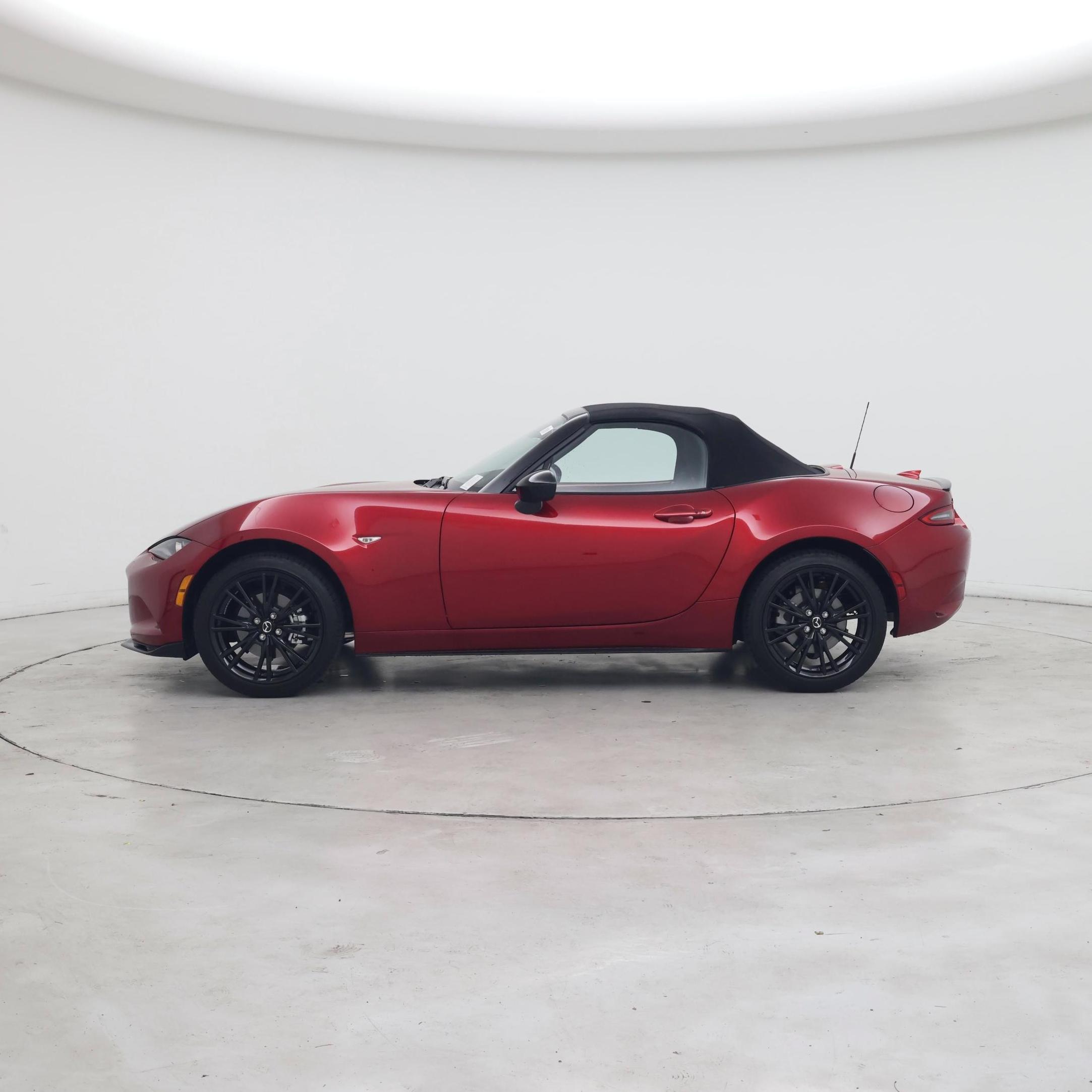 Thumbnail: 2026 Mazda MX-5 Miata - 3