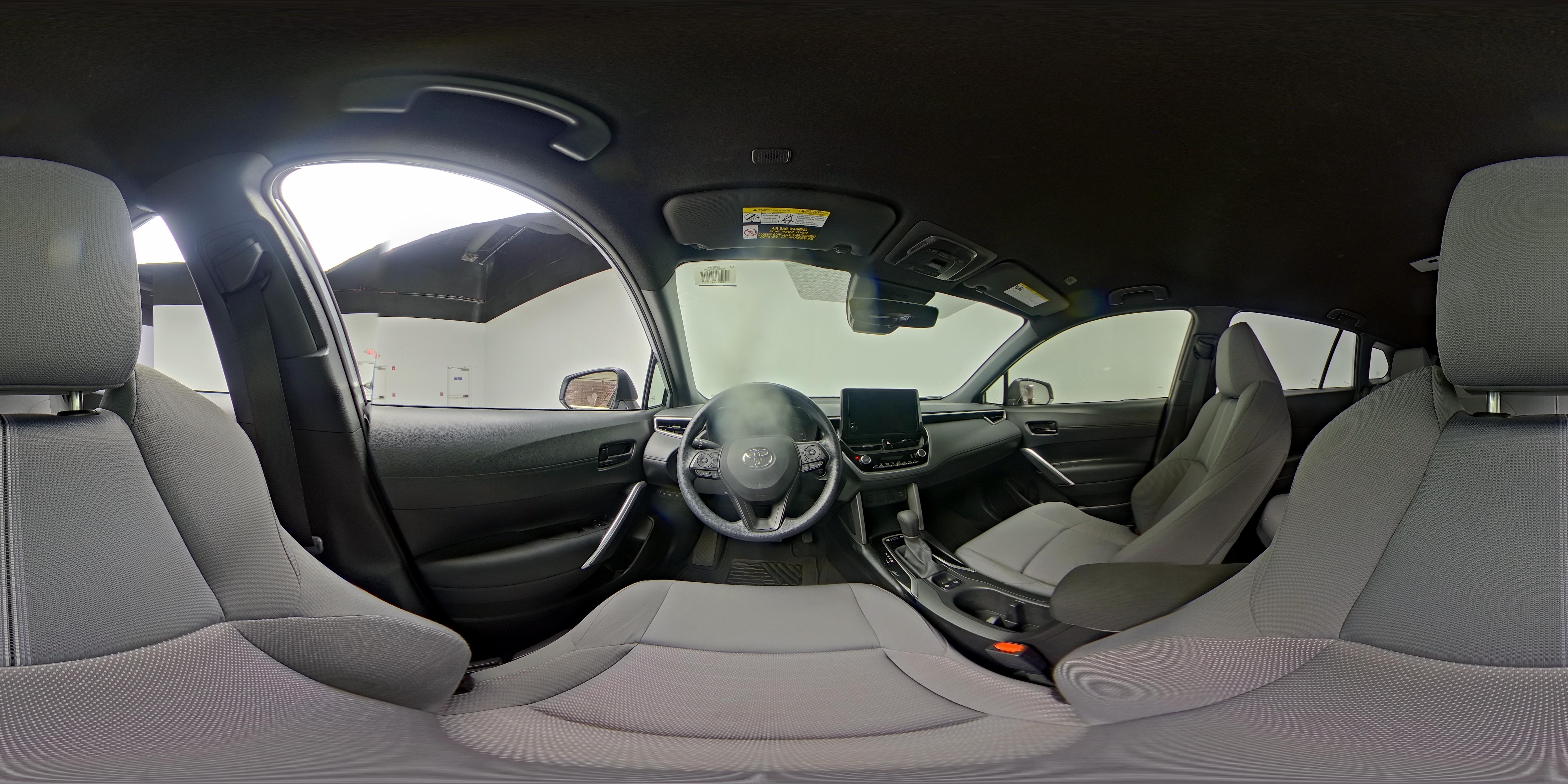 2024 Toyota Corolla Cross S - Photo 26