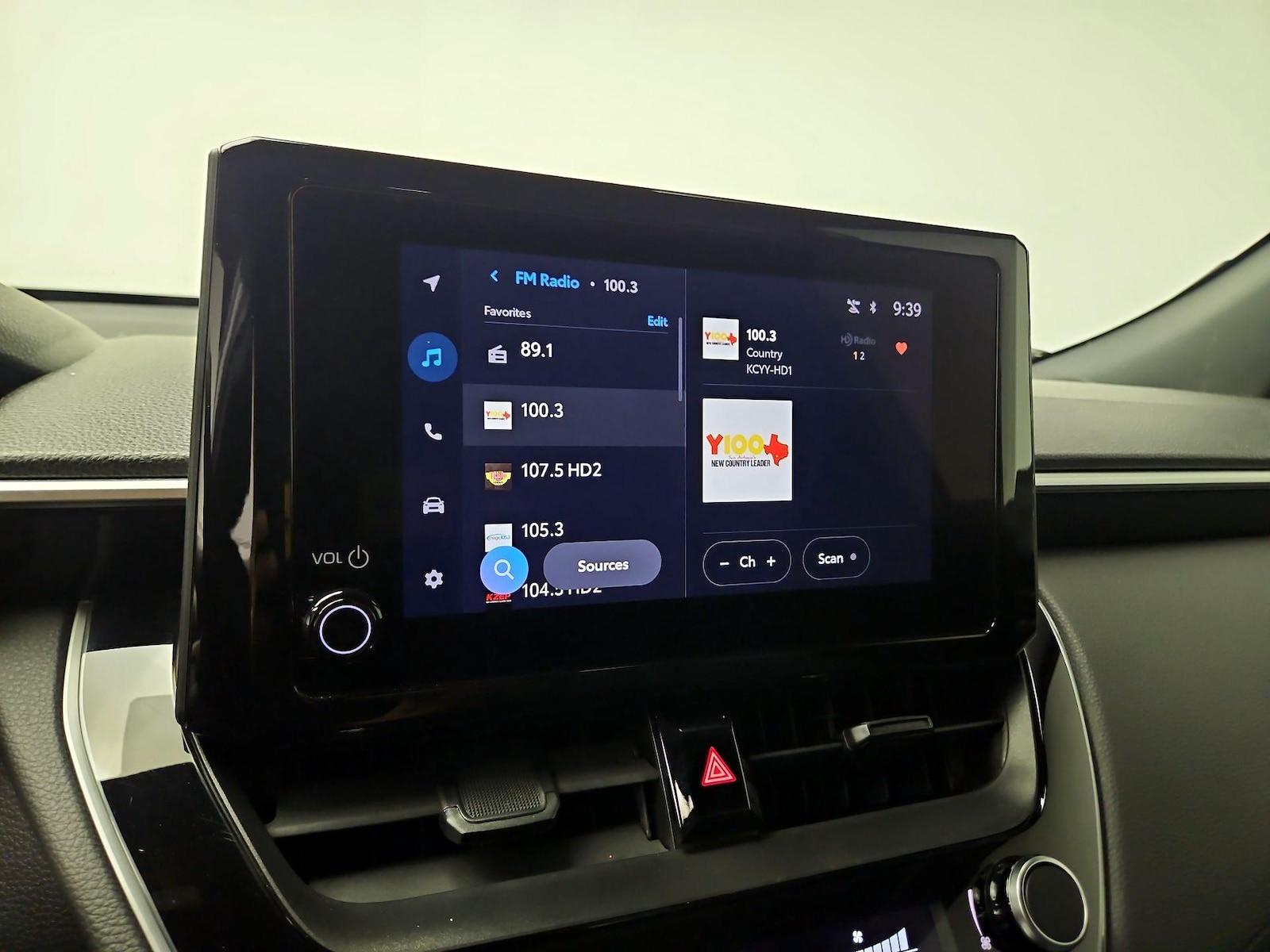 2024 Toyota Corolla Cross S - Photo 16