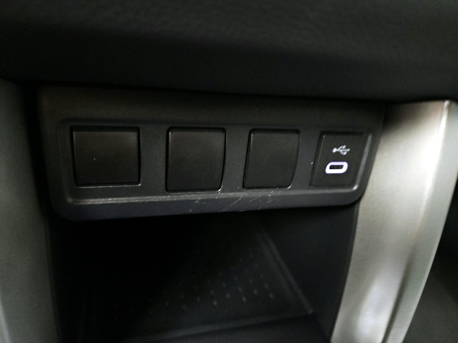 2024 Toyota Corolla Cross S - Photo 19