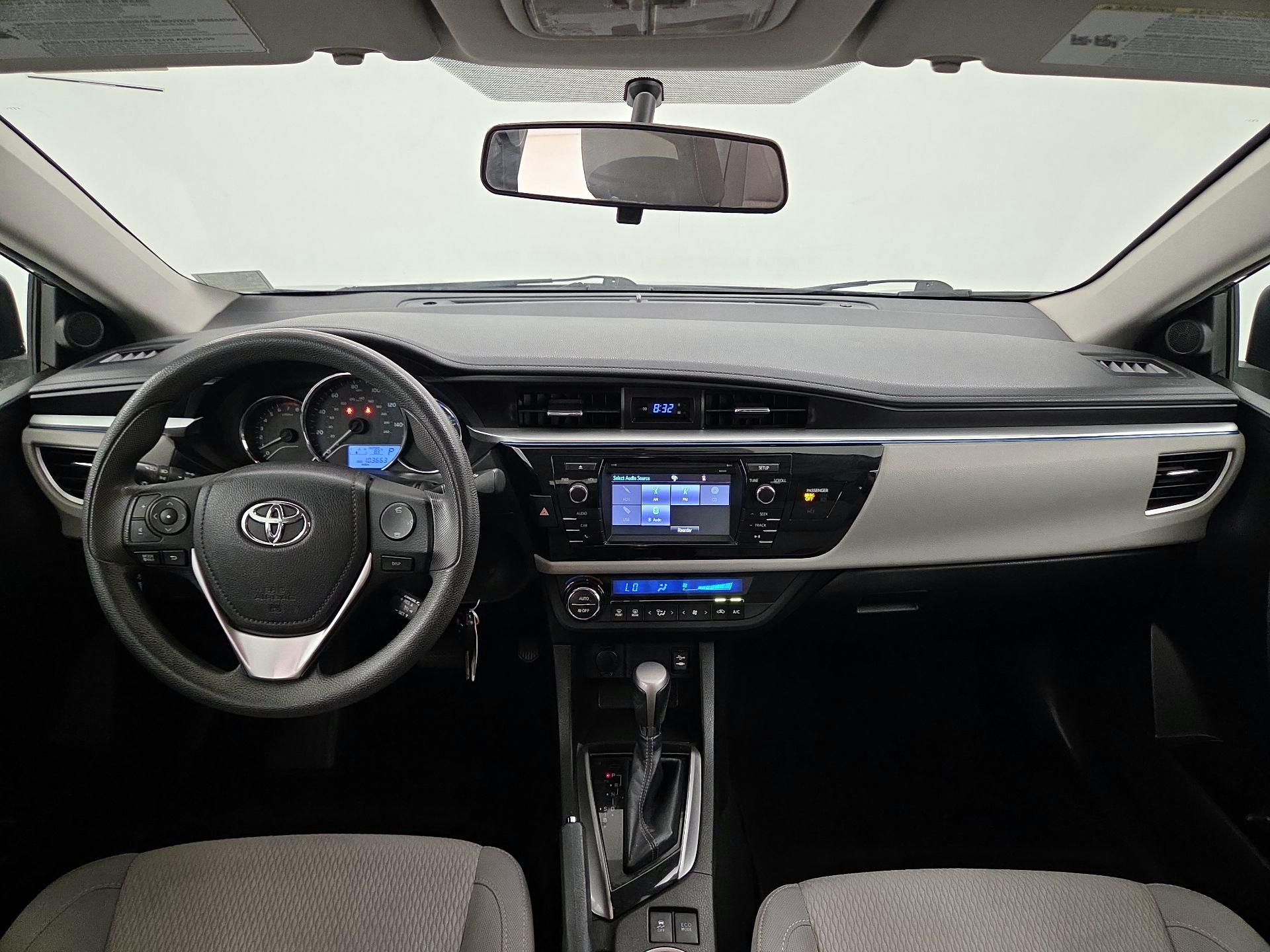 Thumbnail: 2015 Toyota Corolla - 9