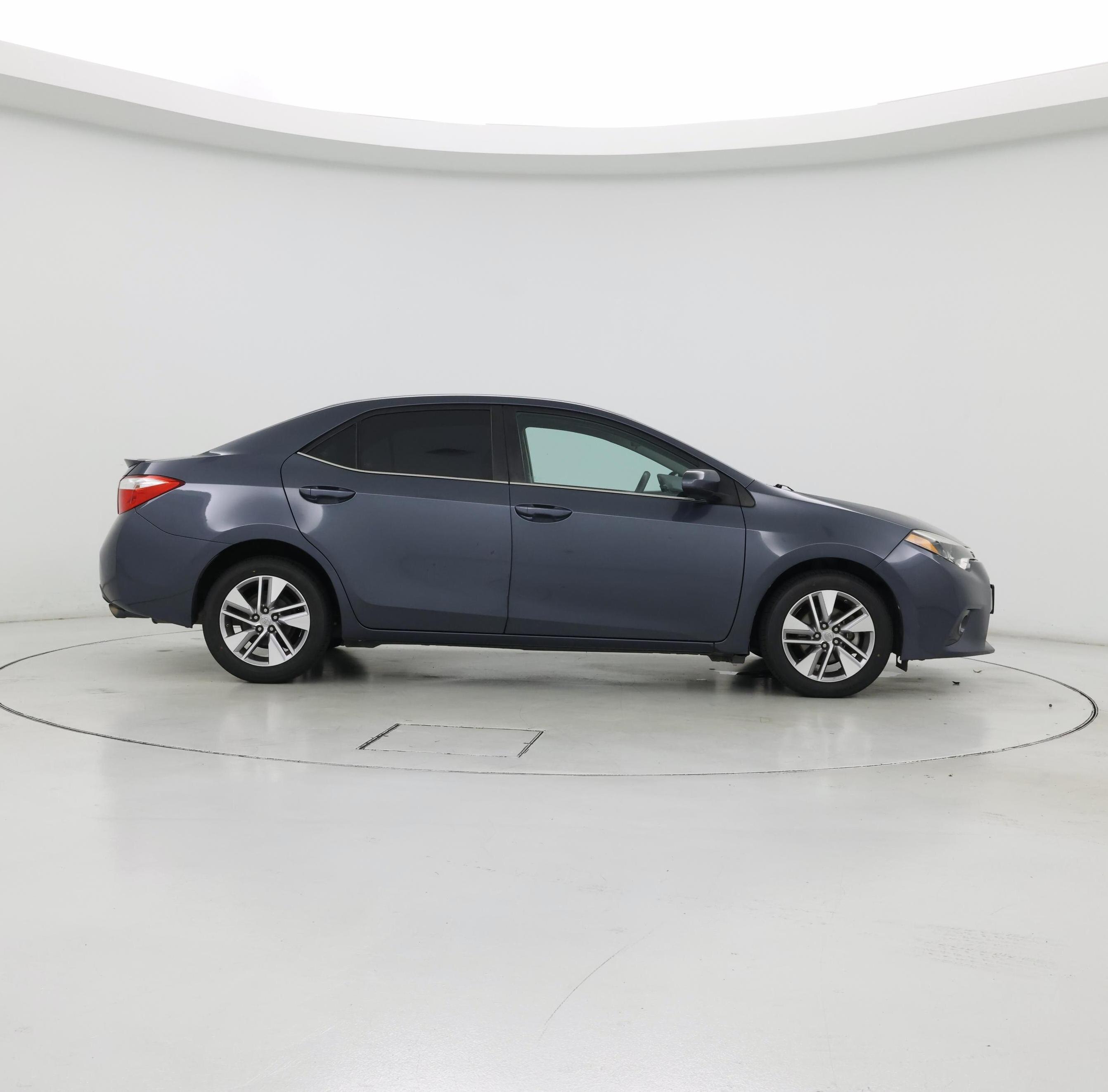 Thumbnail: 2015 Toyota Corolla - 7