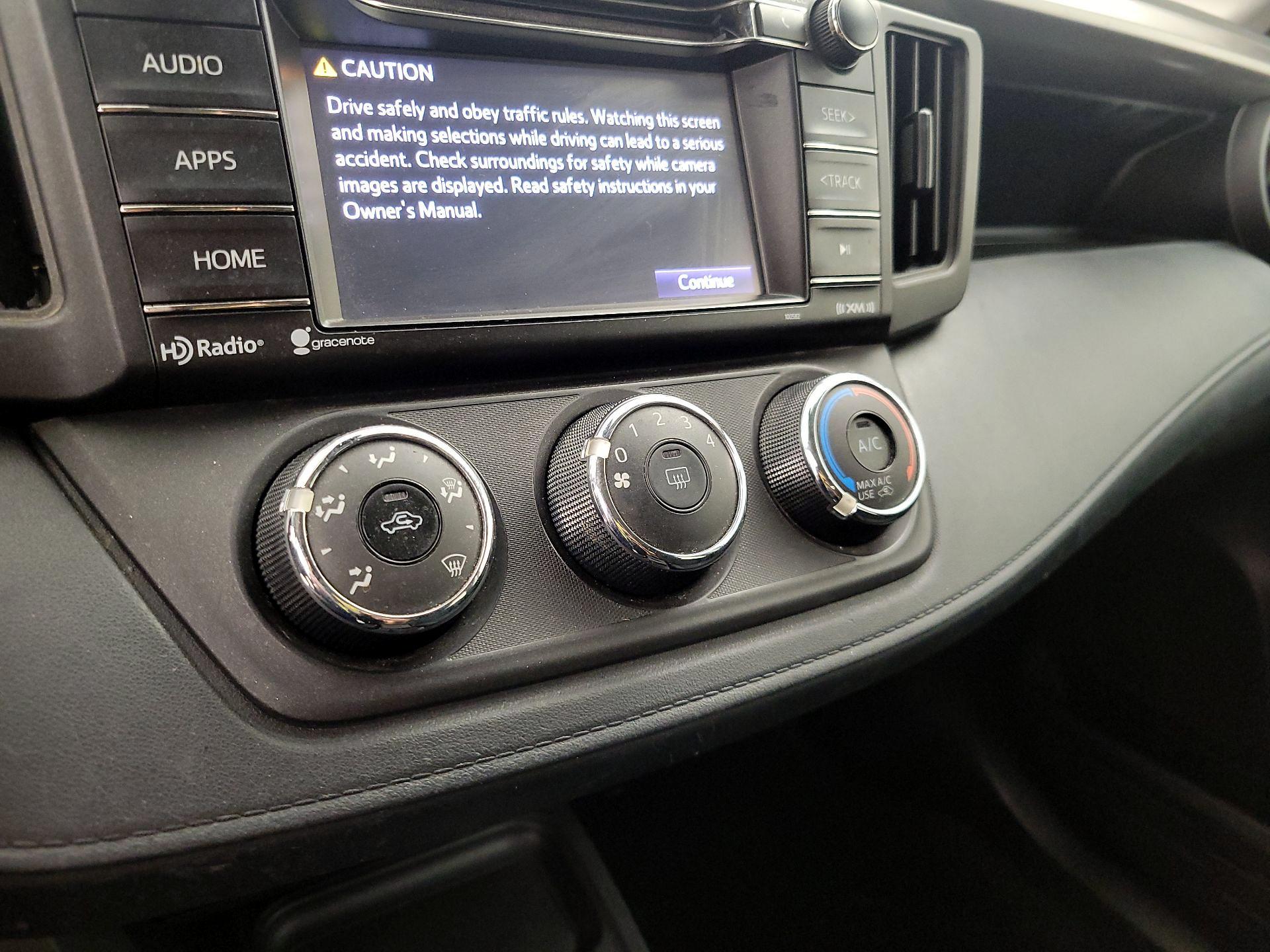 Thumbnail: 2018 Toyota RAV4 - 16