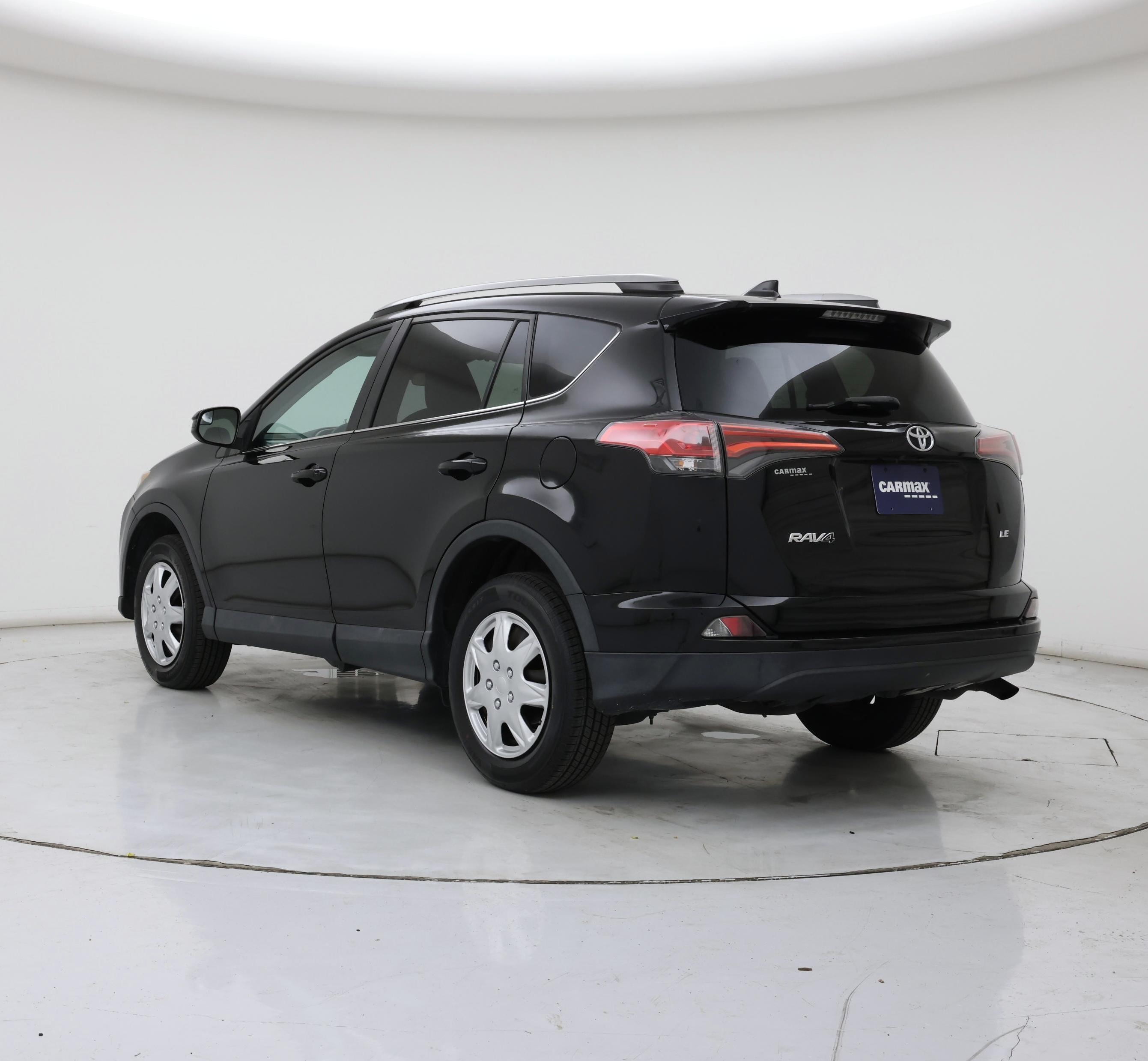 Thumbnail: 2018 Toyota RAV4 - 2