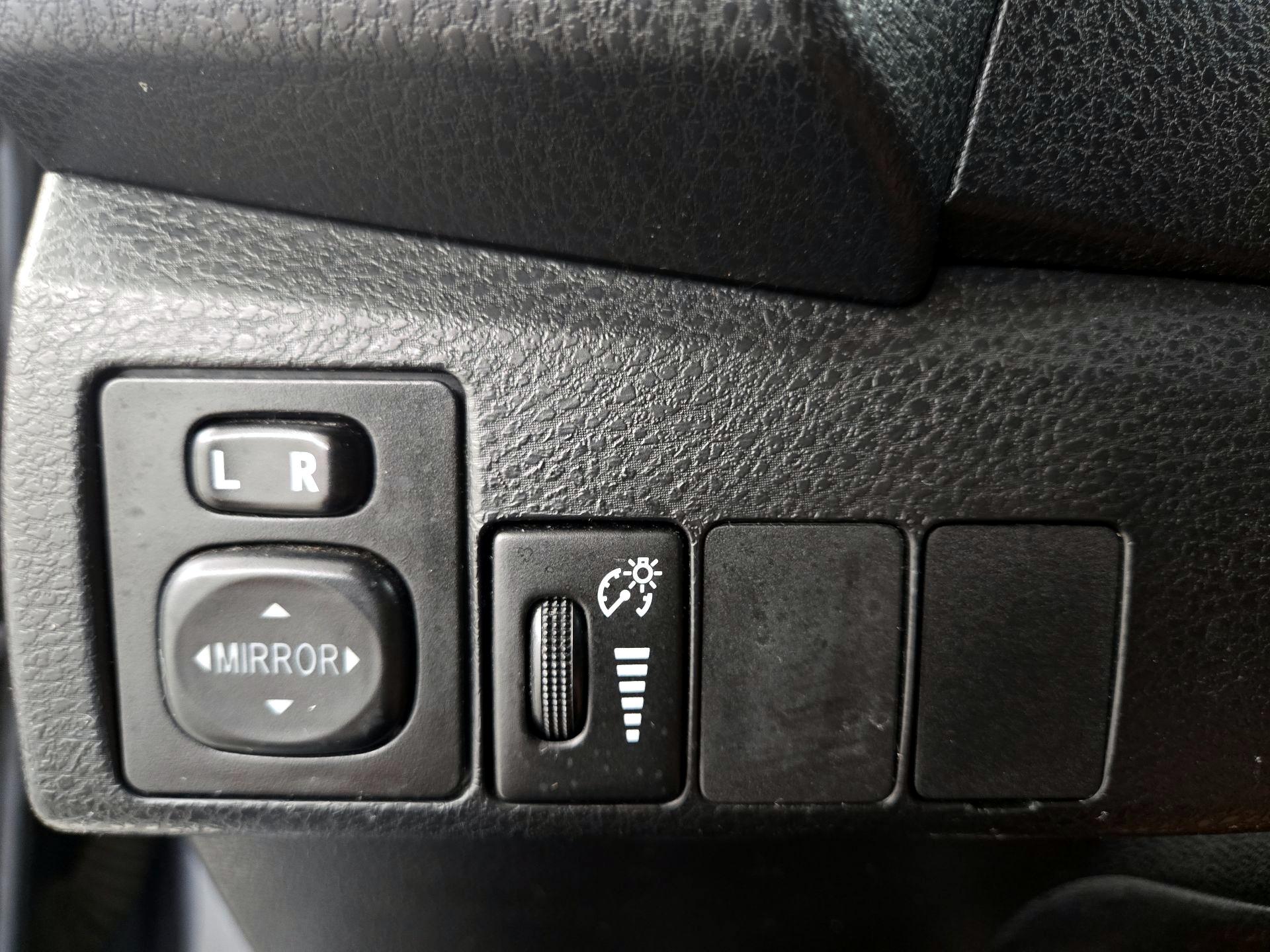 Thumbnail: 2014 Toyota Corolla - 13