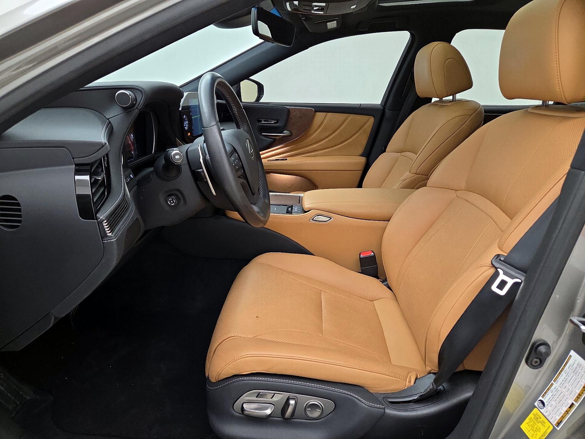 Thumbnail: 2021 Lexus LS - 11