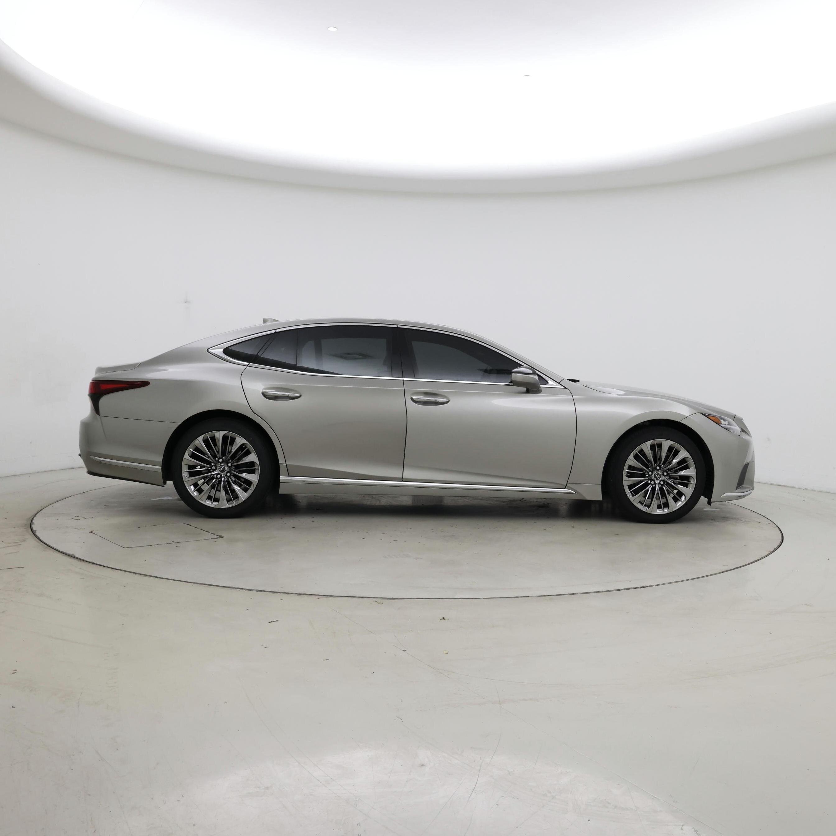Thumbnail: 2021 Lexus LS - 7