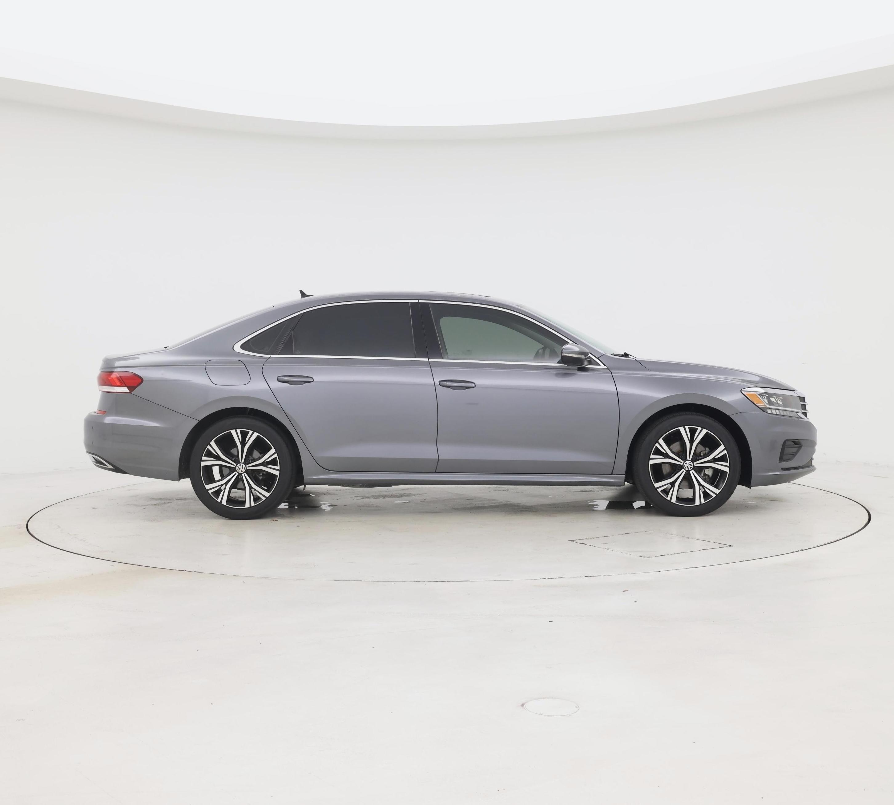 Thumbnail: 2022 Volkswagen Passat - 7