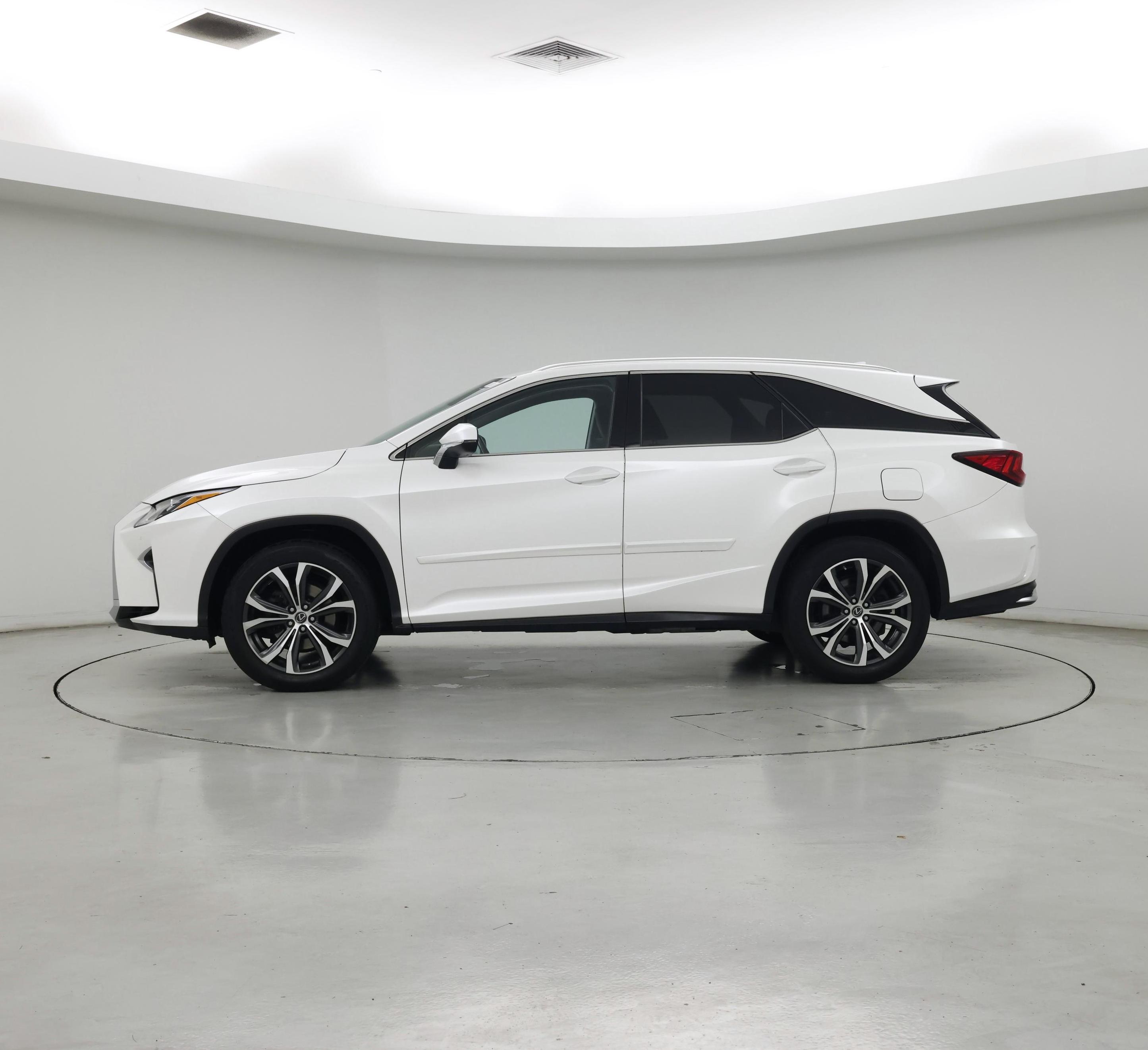 Thumbnail: 2019 Lexus RX - 3