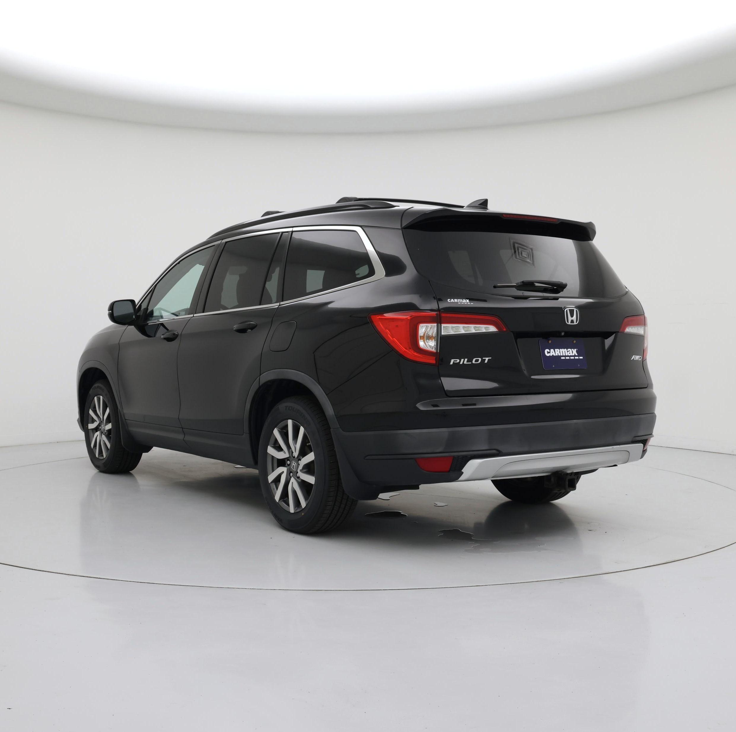Thumbnail: 2019 Honda Pilot - 2