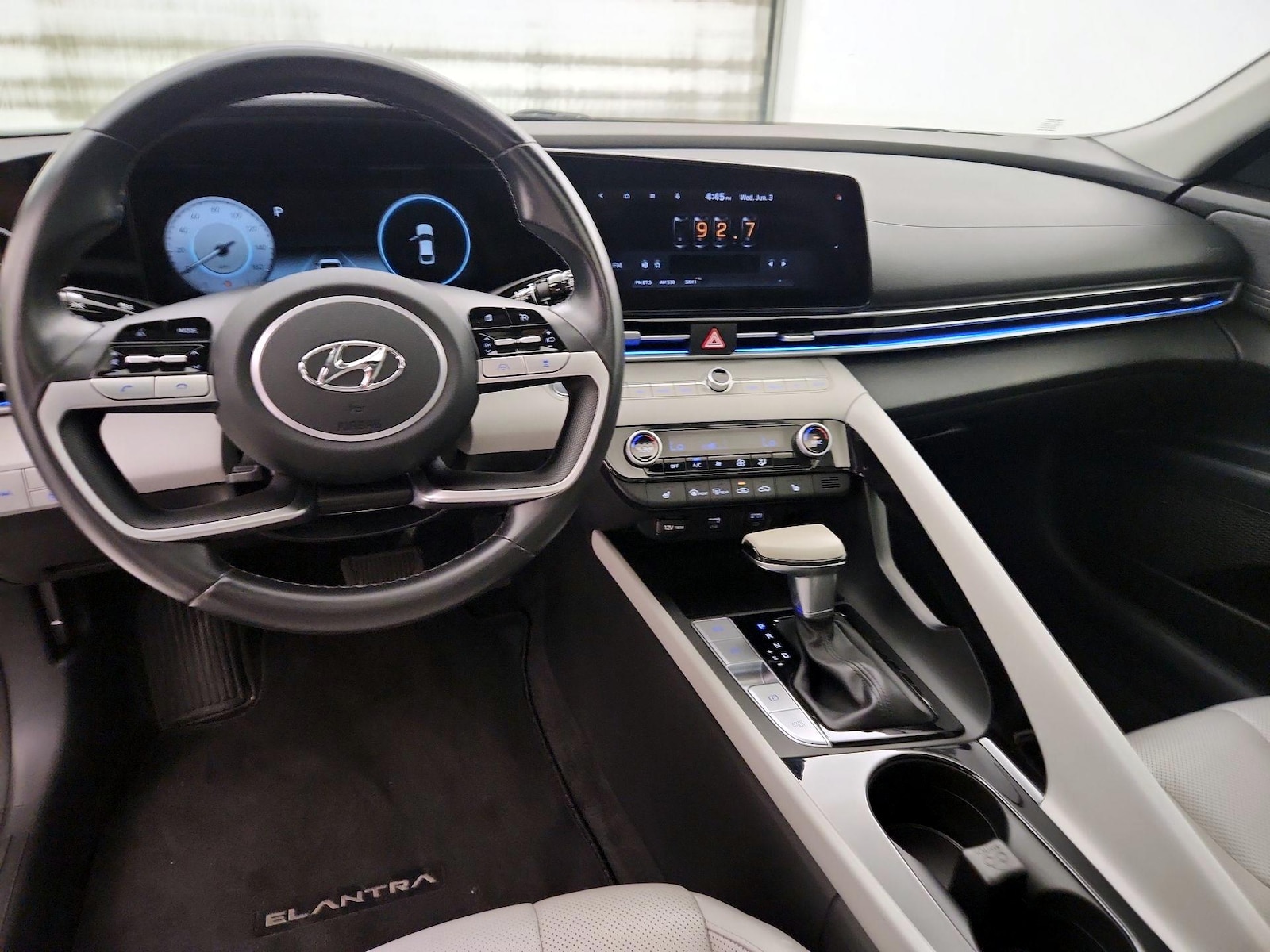 2021 Hyundai Elantra Limited - Photo 10