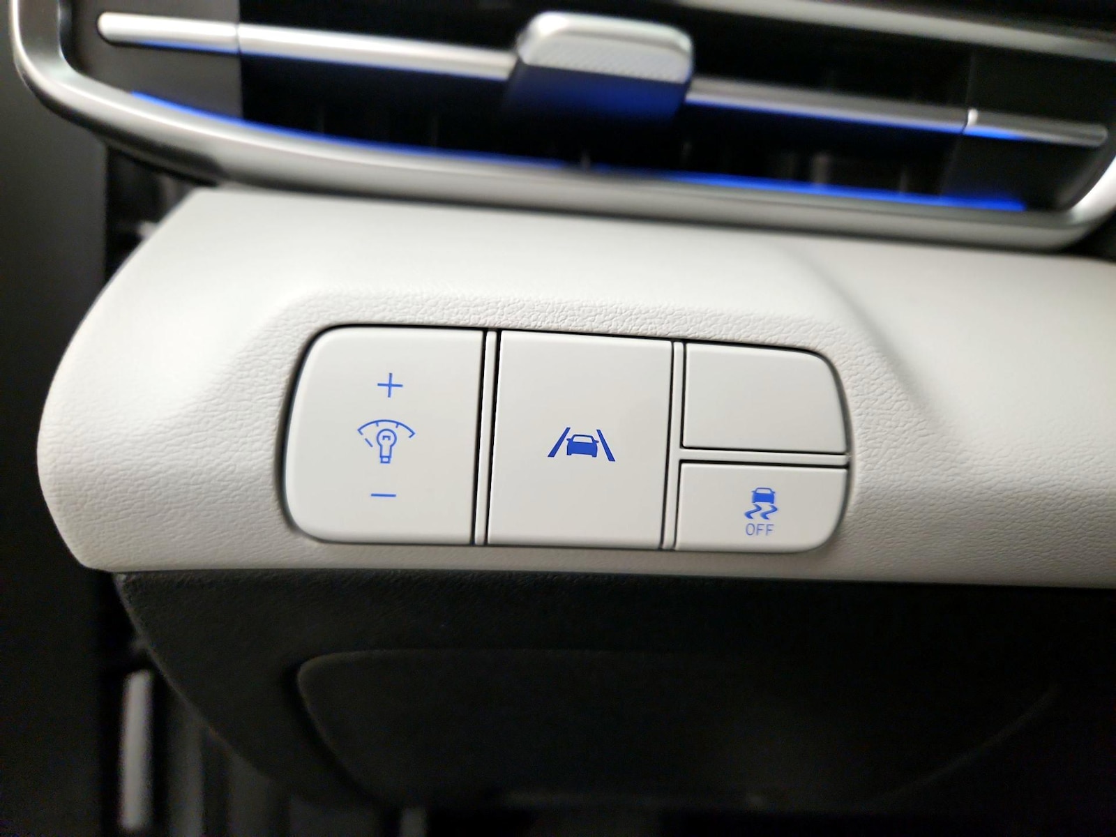 2021 Hyundai Elantra Limited - Photo 14