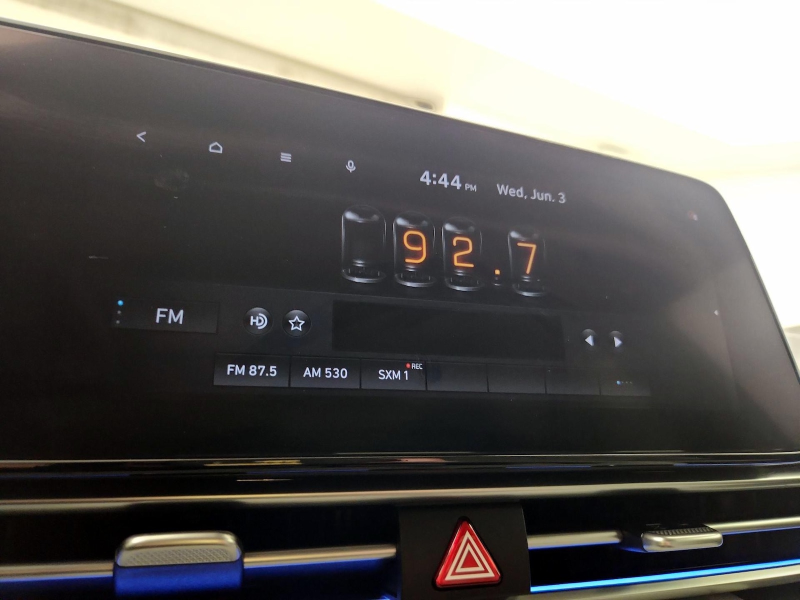 2021 Hyundai Elantra Limited - Photo 16