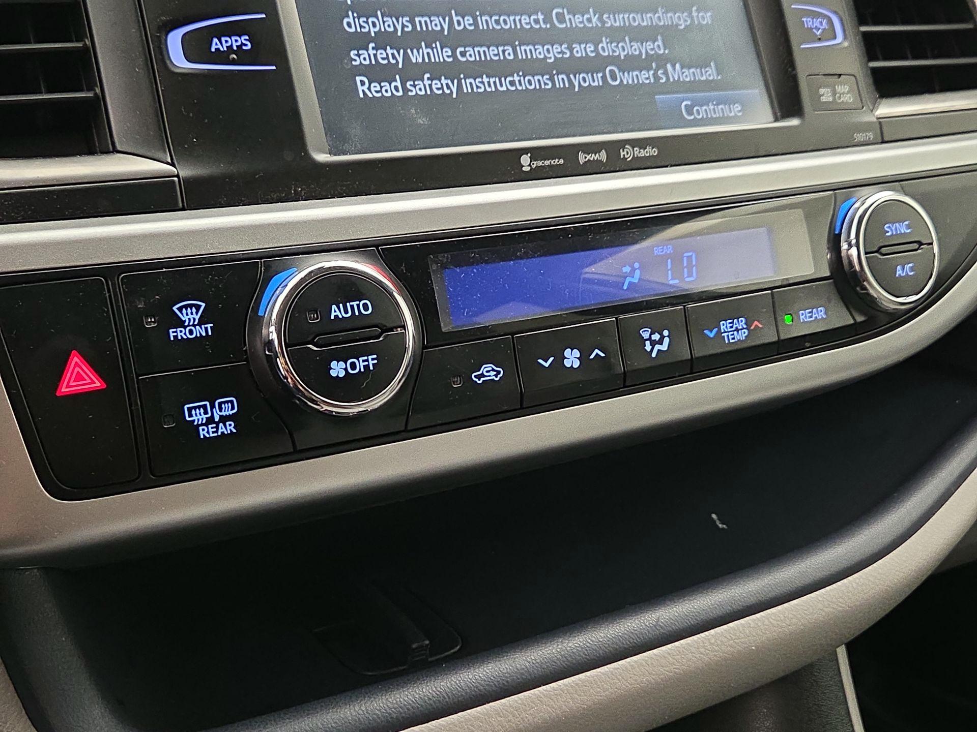Thumbnail: 2018 Toyota Highlander - 16