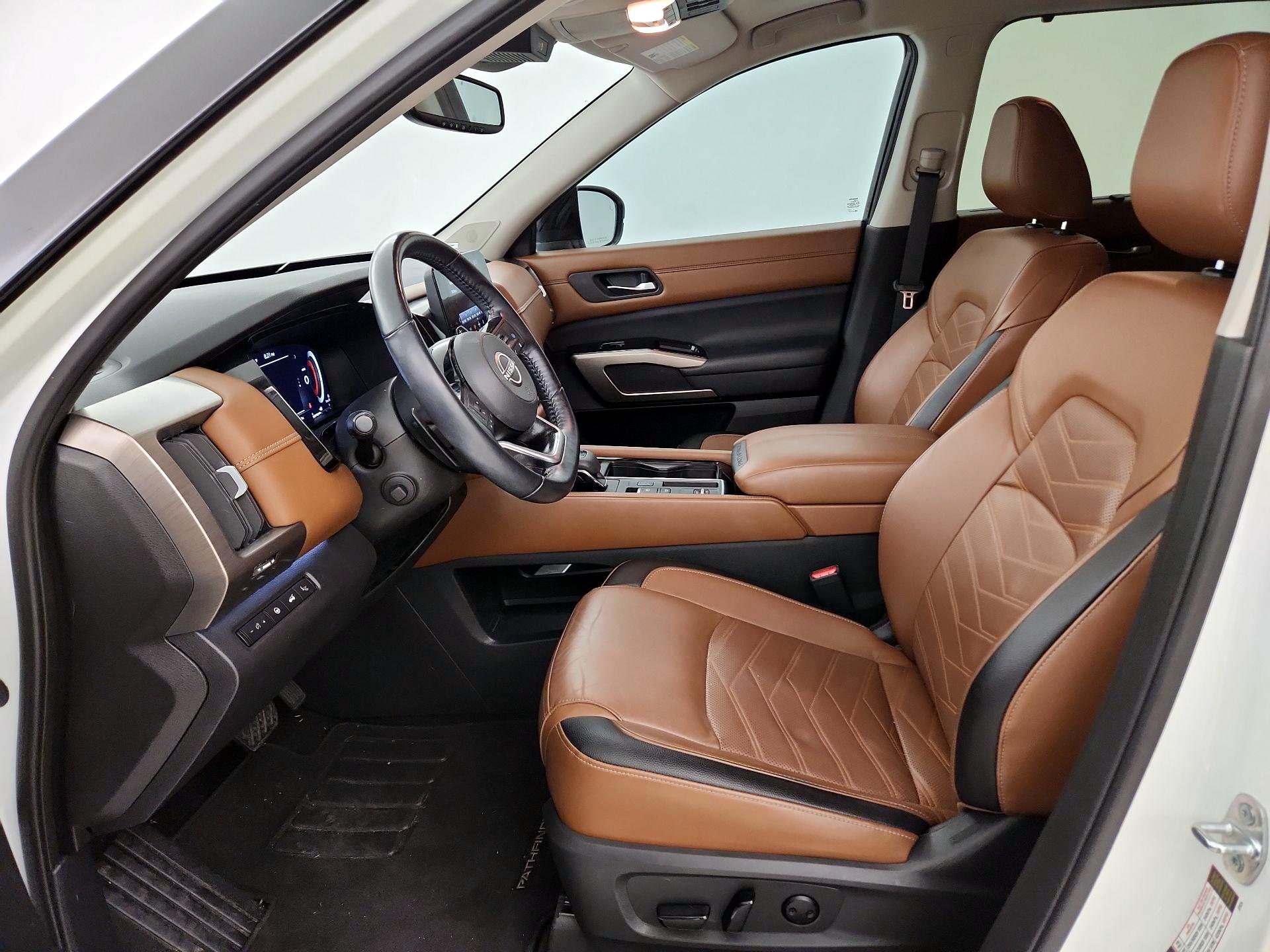 Thumbnail: 2022 Nissan Pathfinder - 11