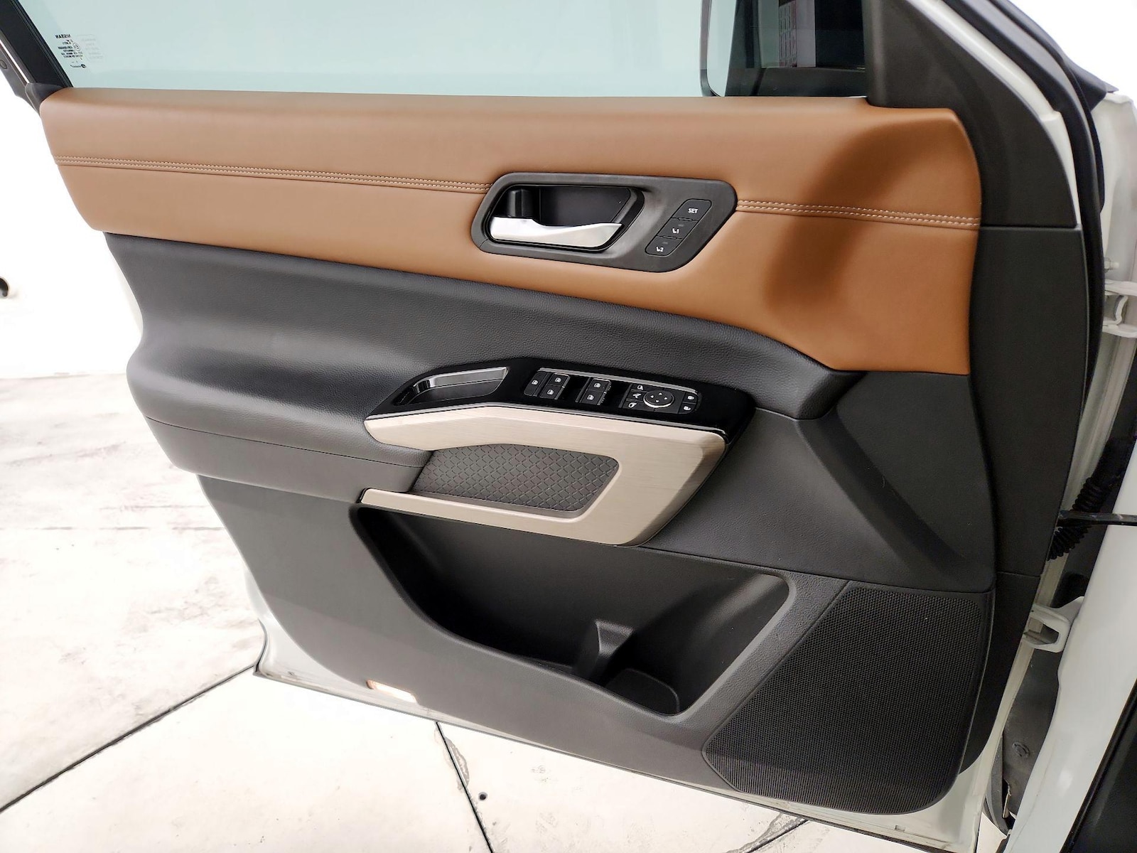 2022 Nissan Pathfinder Platinum - Photo 13