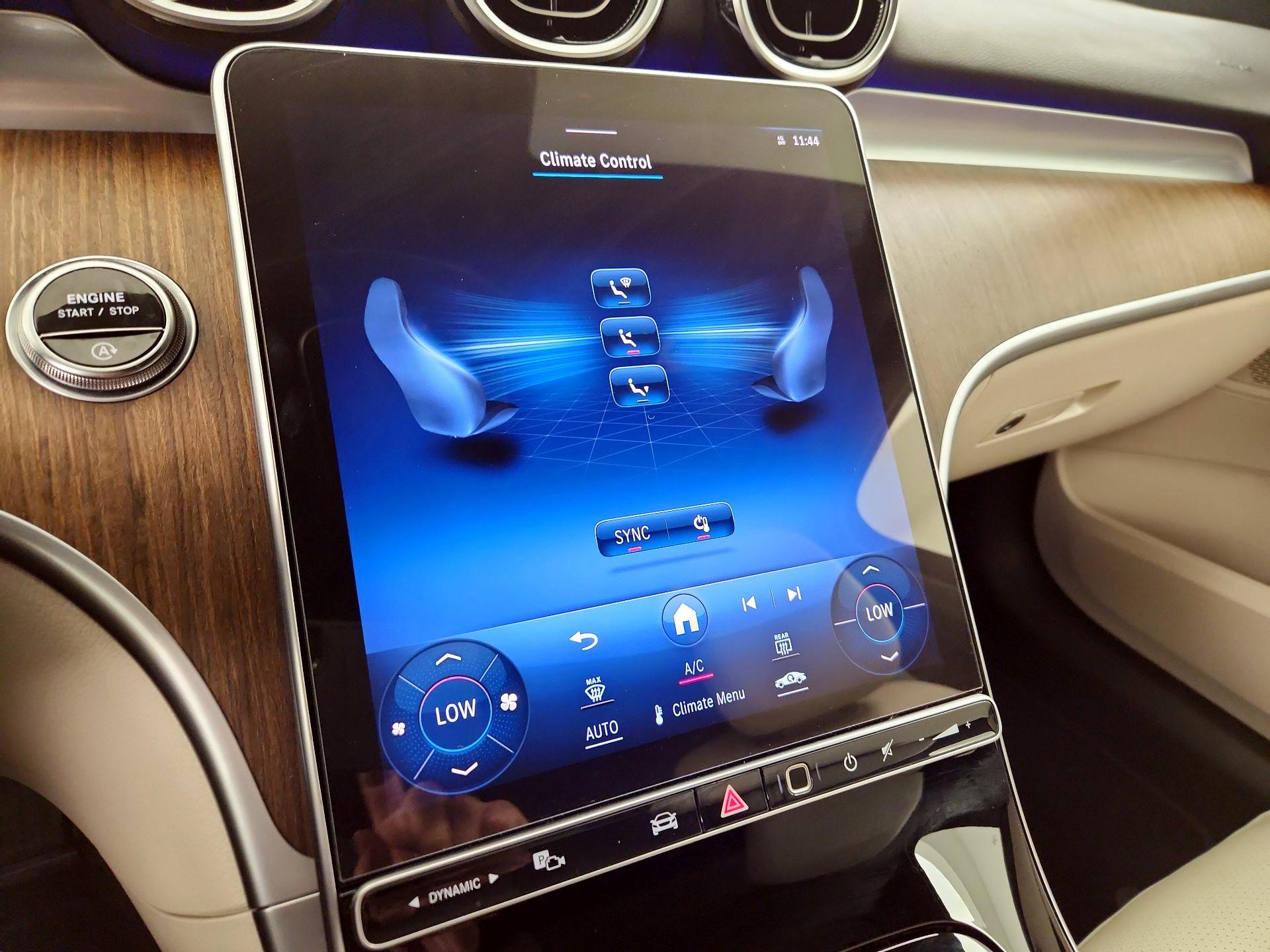 Thumbnail: 2024 Mercedes-Benz C-Class - 16