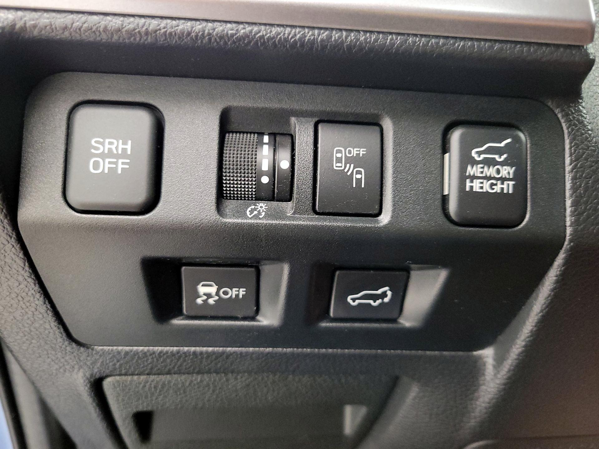Thumbnail: 2017 Subaru Forester - 13
