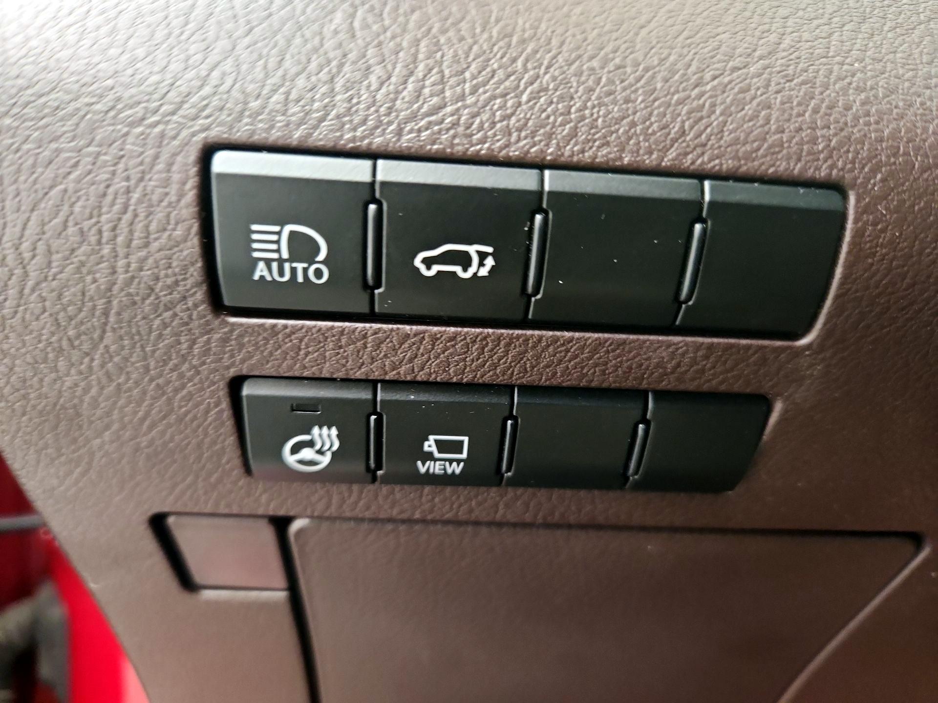 Thumbnail: 2020 Lexus RX - 13