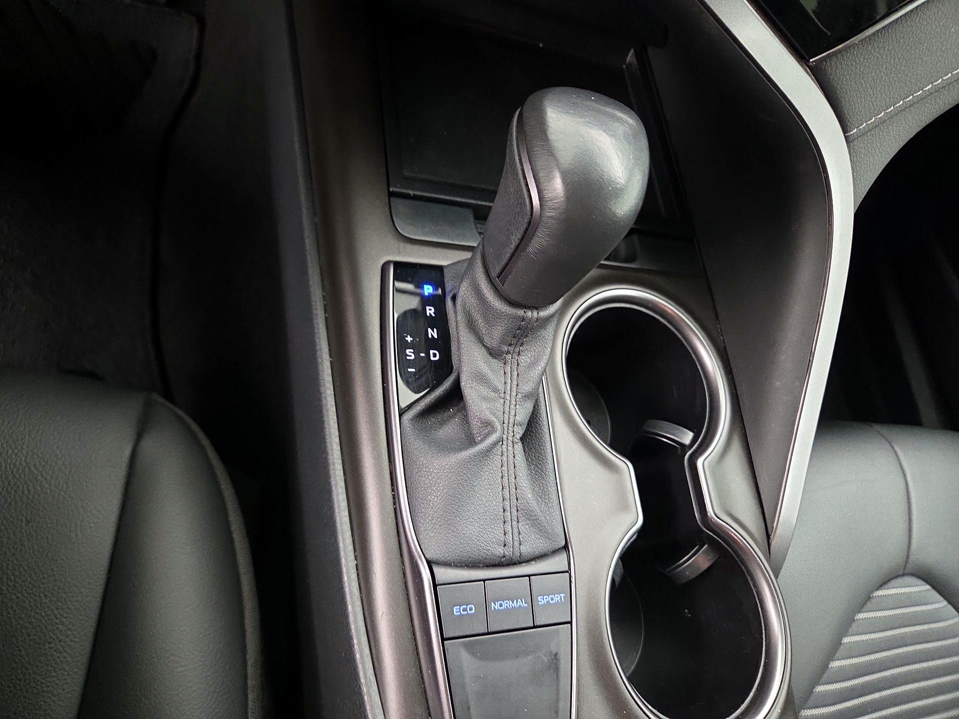 Thumbnail: 2024 Toyota Camry - 17