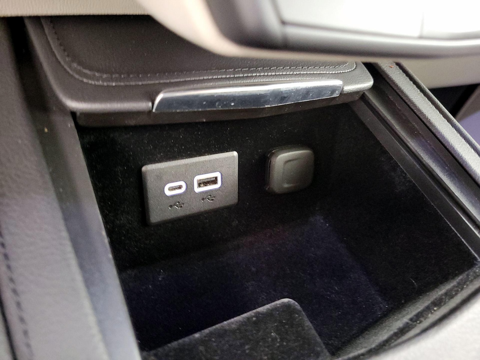 2019 Cadillac XT4 Premium Luxury - Photo 19