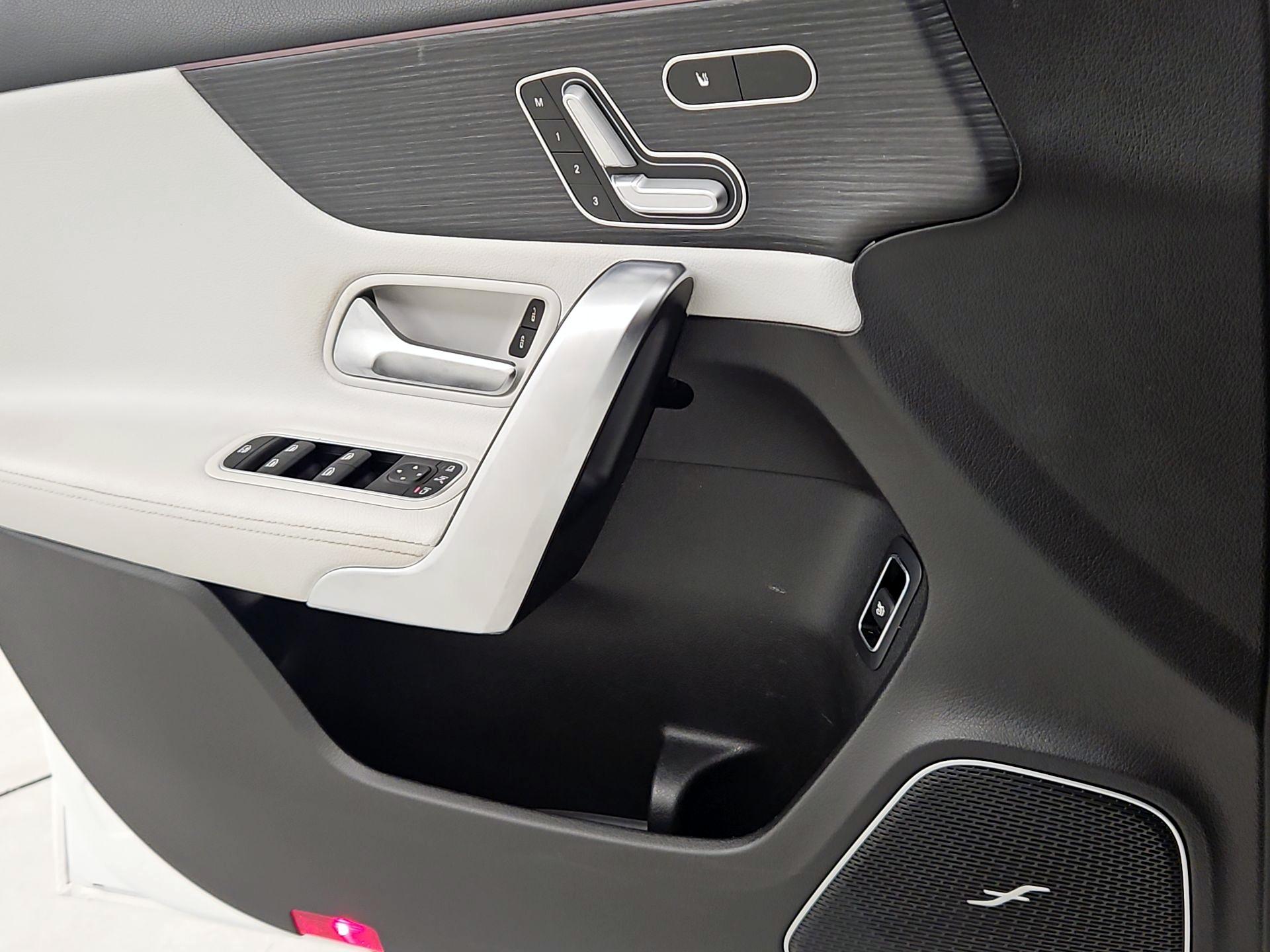 Thumbnail: 2019 Mercedes-Benz A-Class - 12
