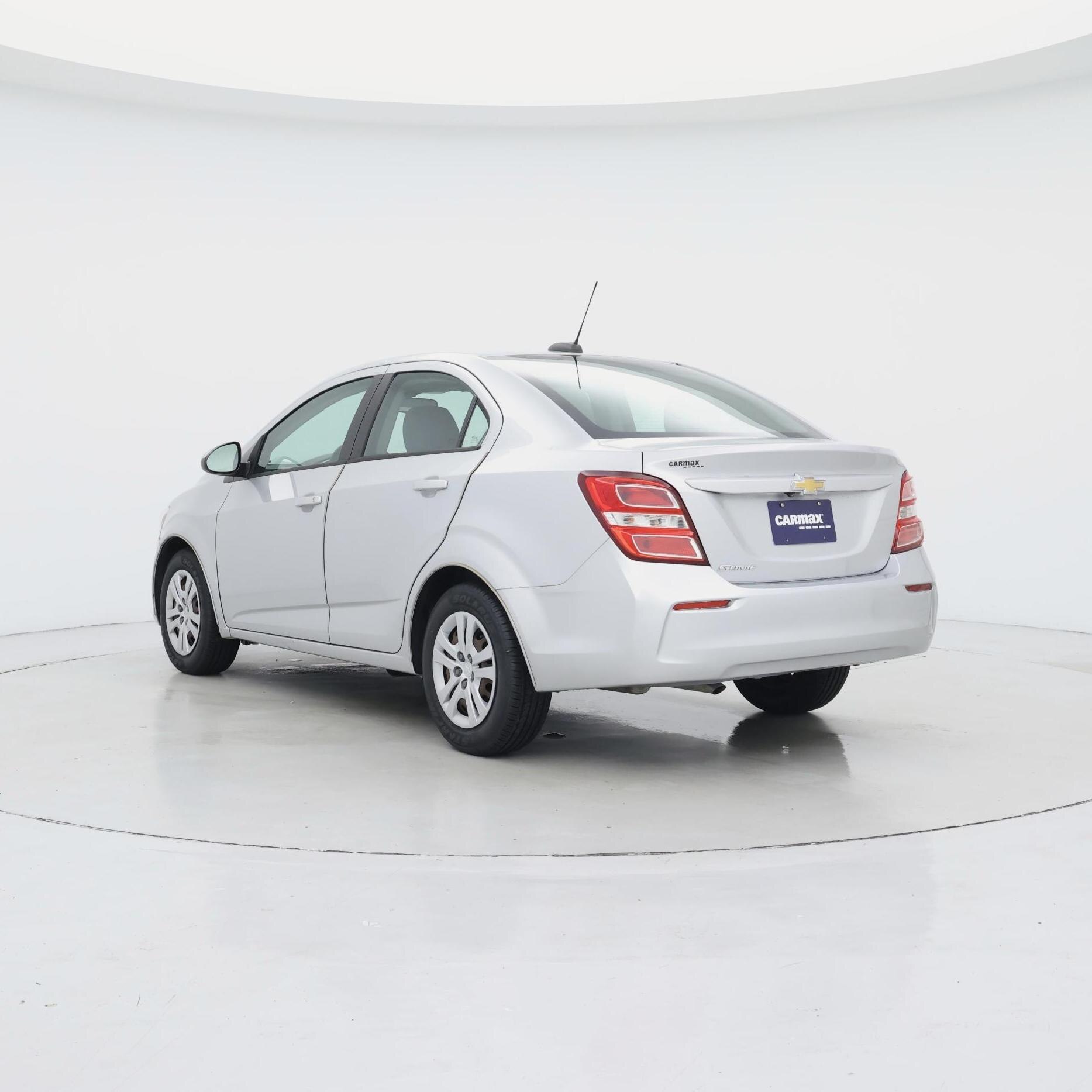 Thumbnail: 2018 Chevrolet Sonic - 2