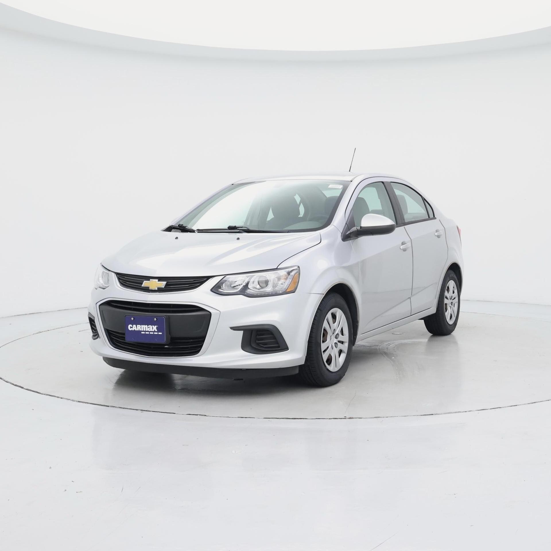 Thumbnail: 2018 Chevrolet Sonic - 4