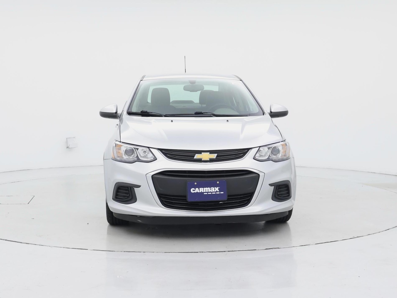 2018 Chevrolet Sonic LS - Photo 6
