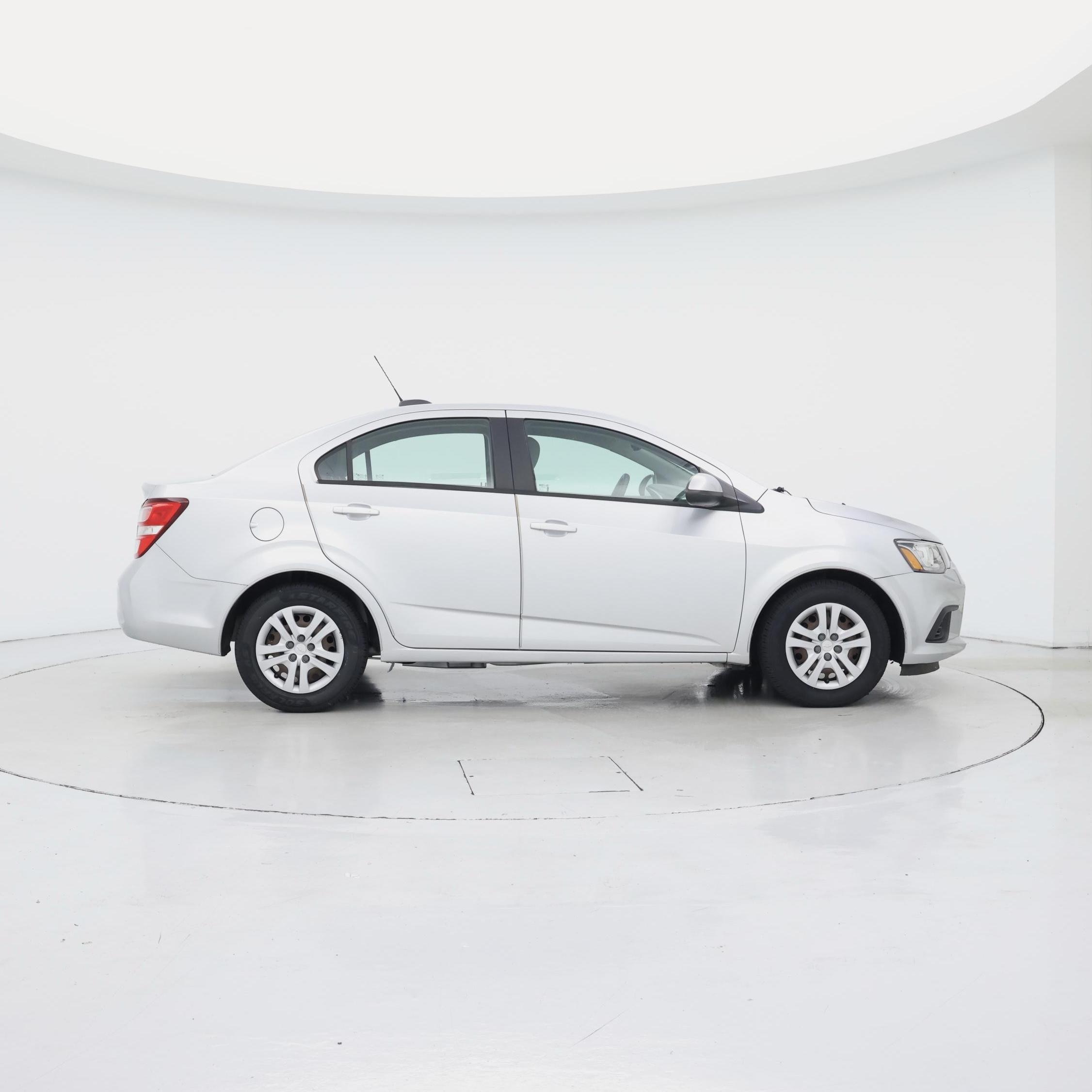 Thumbnail: 2018 Chevrolet Sonic - 7