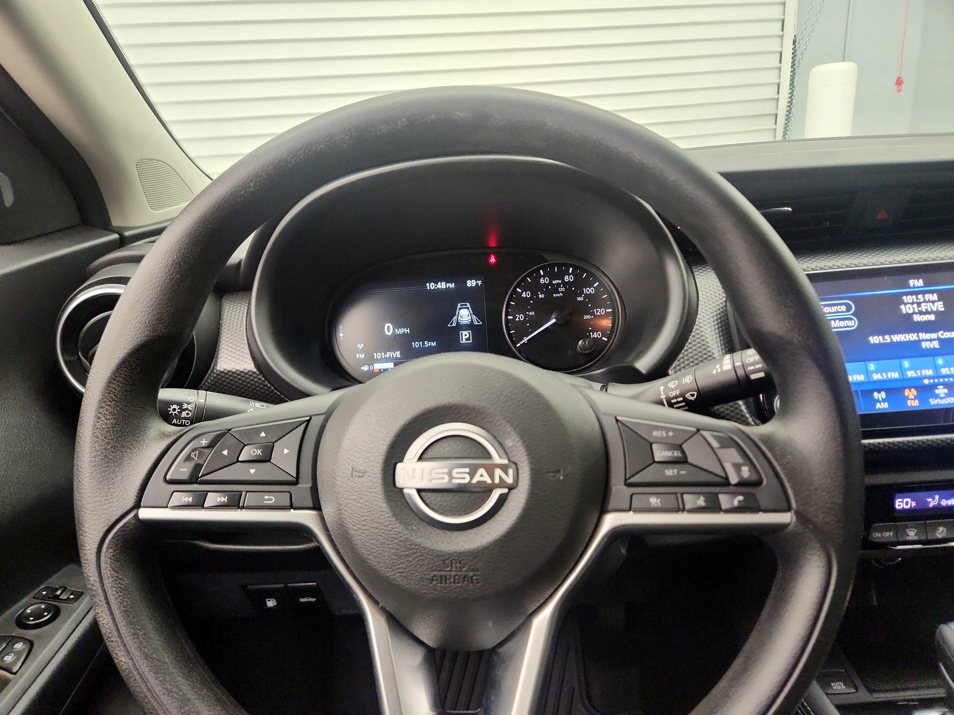 Thumbnail: 2022 Nissan Kicks - 10