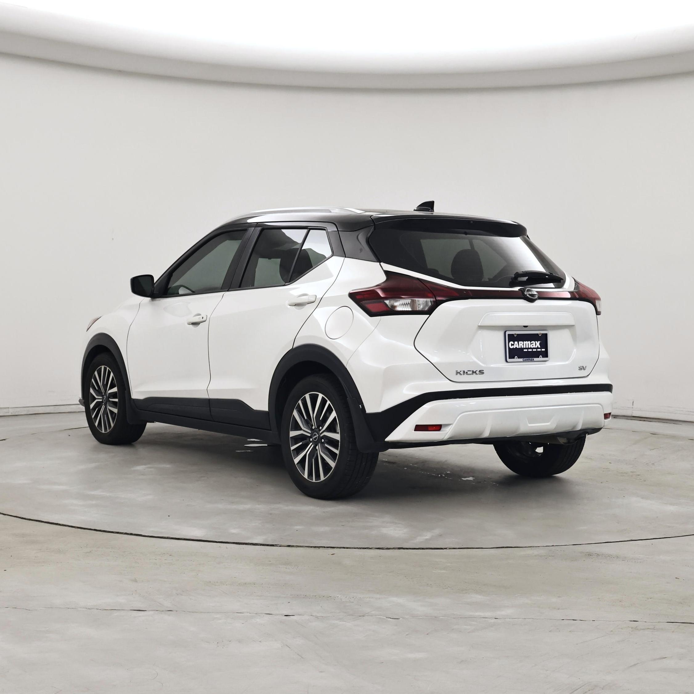 Thumbnail: 2022 Nissan Kicks - 2