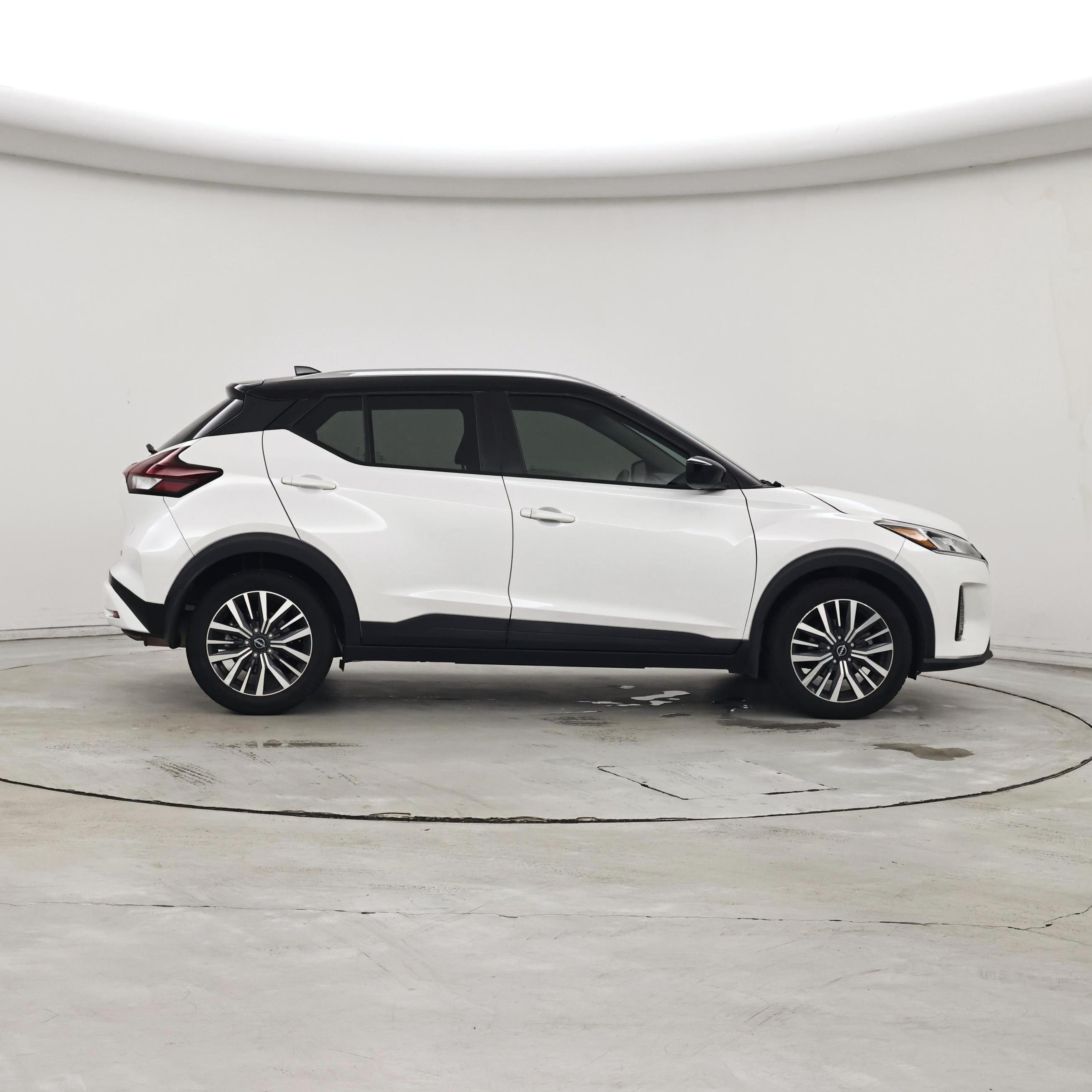 Thumbnail: 2022 Nissan Kicks - 7
