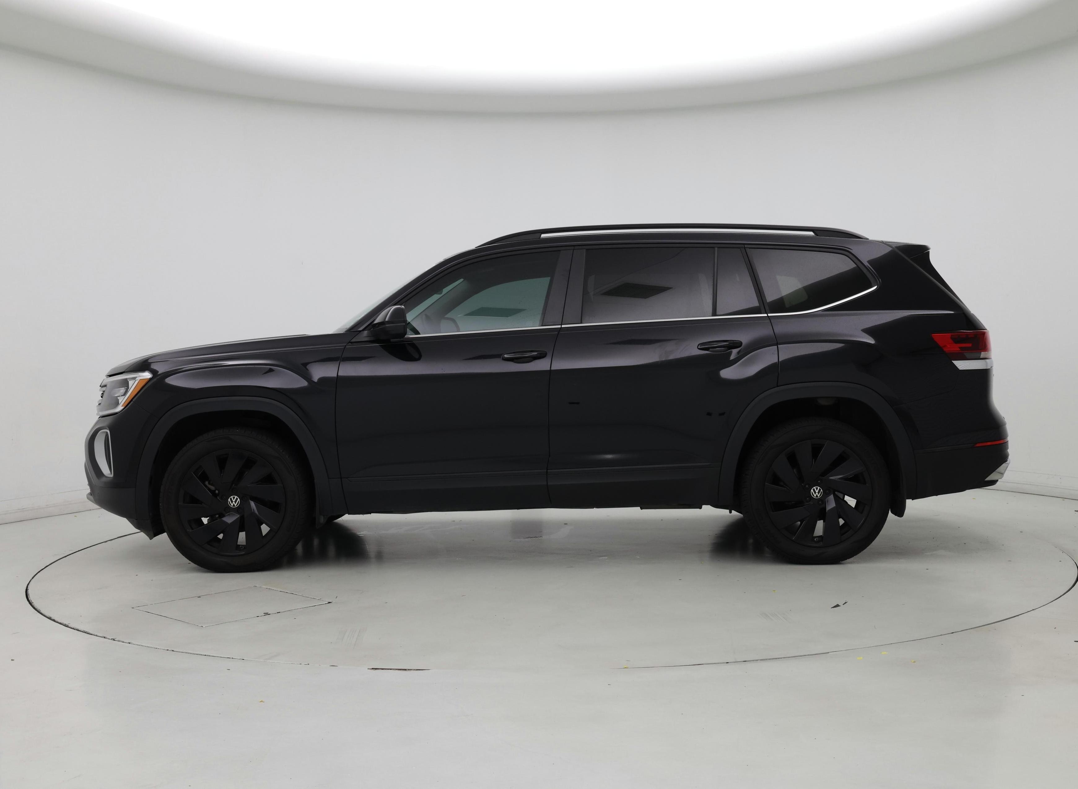 Thumbnail: 2024 Volkswagen Atlas - 3