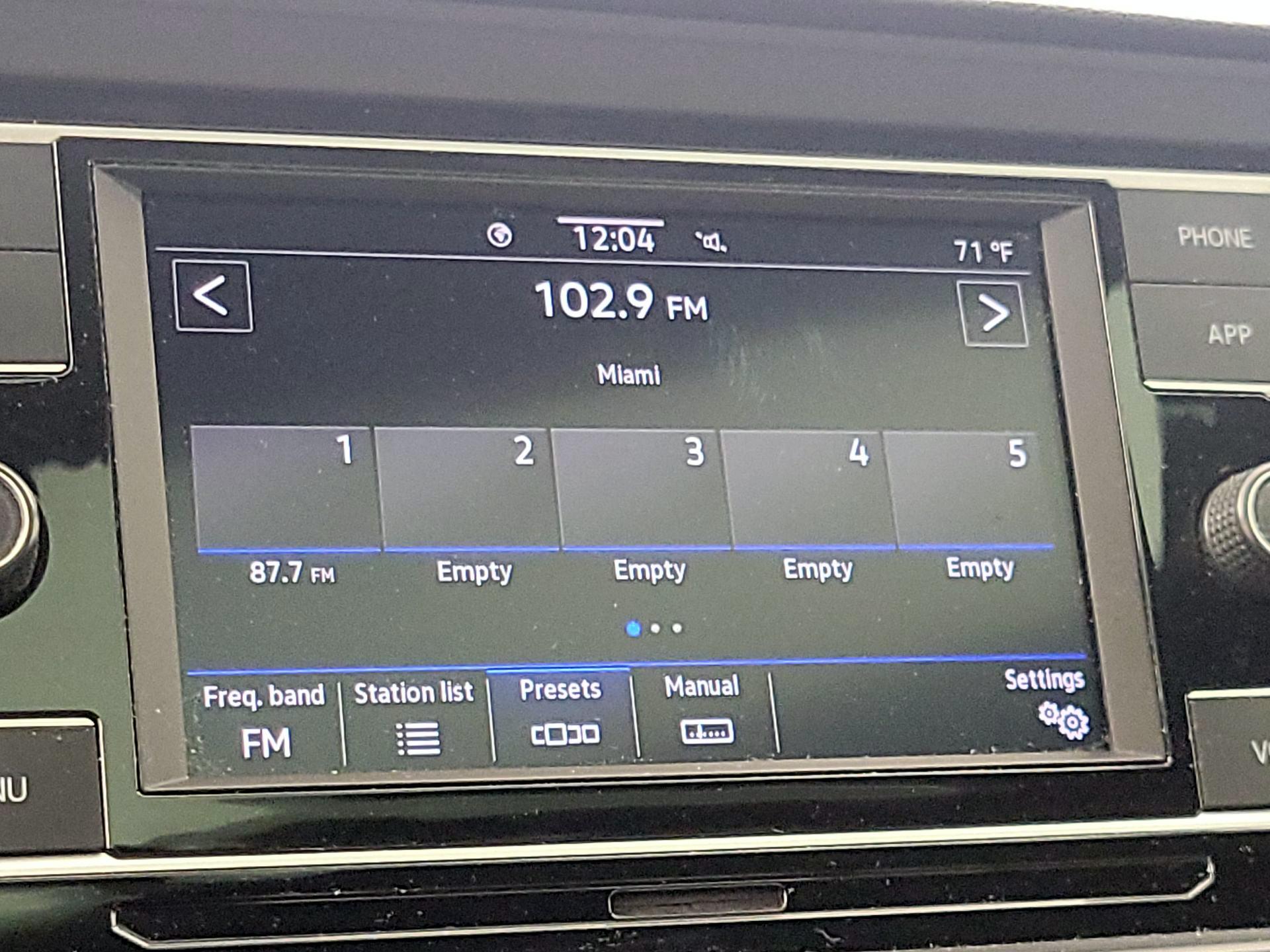Thumbnail: 2020 Volkswagen Jetta - 15