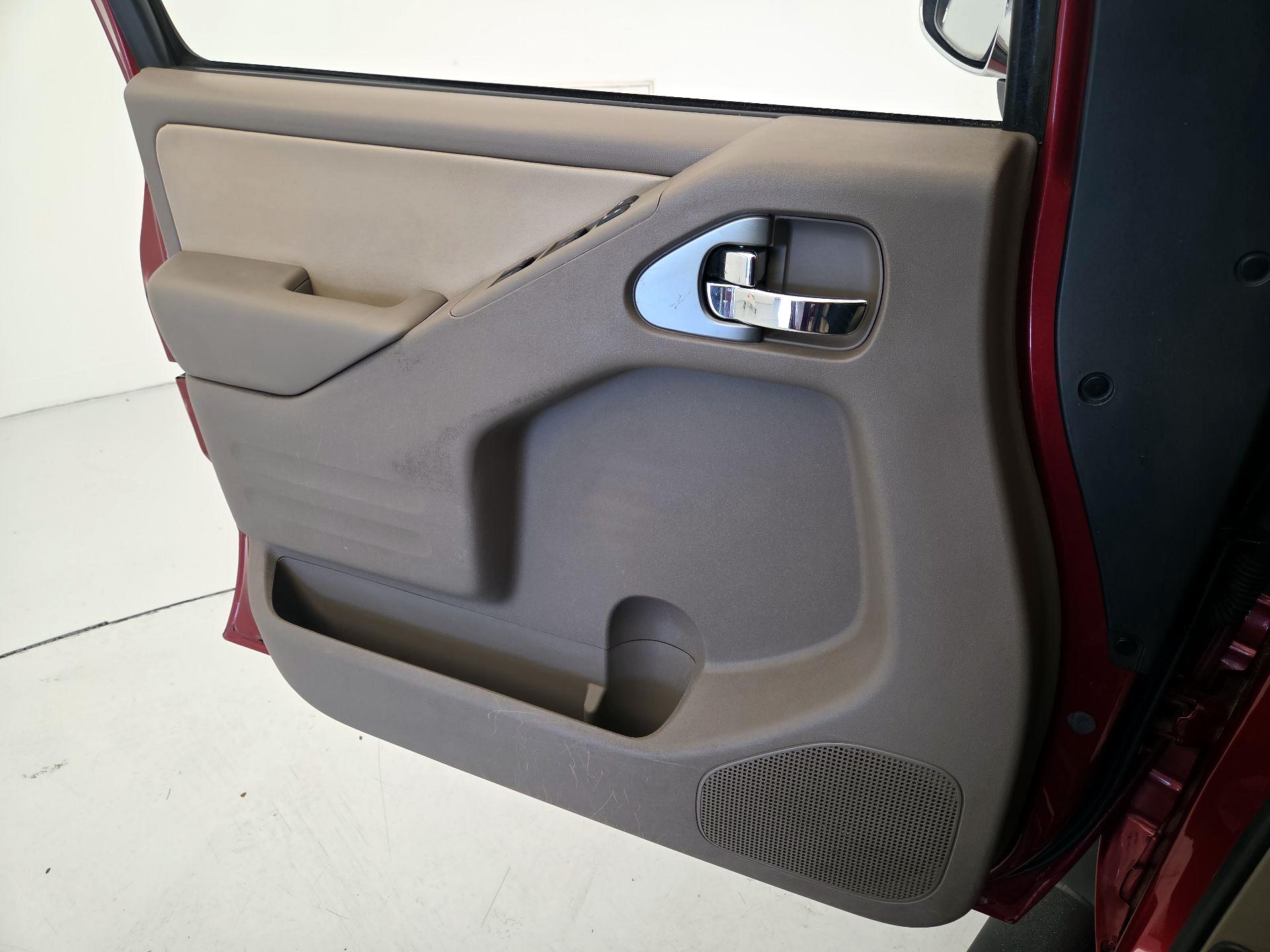 Thumbnail: 2016 Nissan Frontier - 12