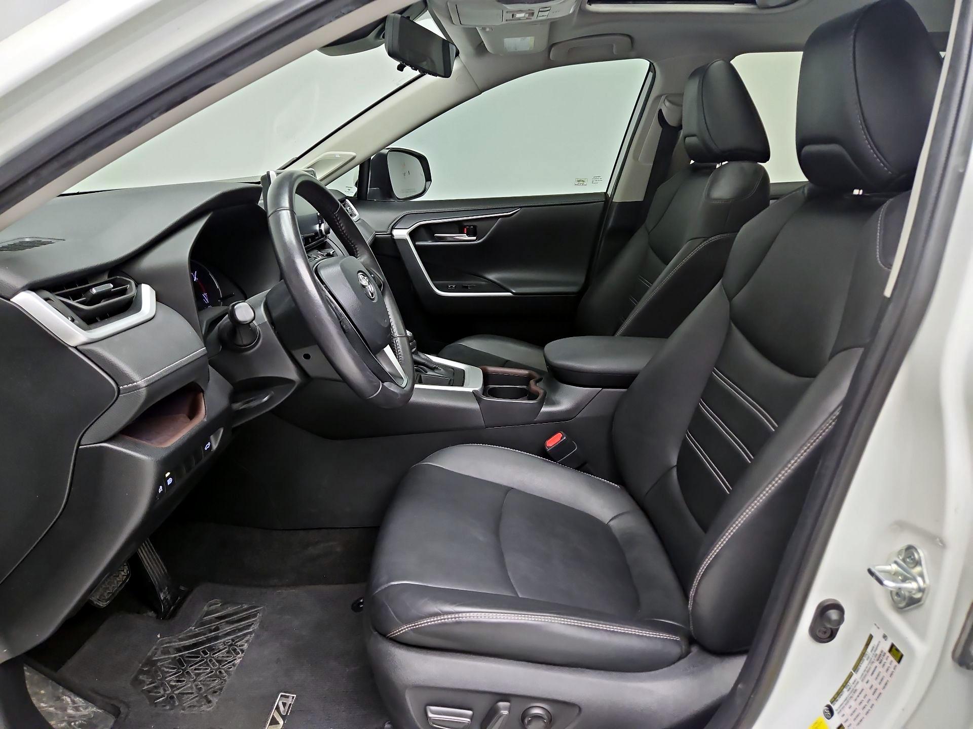 Thumbnail: 2021 Toyota RAV4 - 11